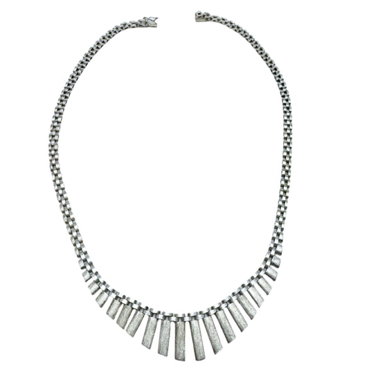 Vintage Solid Silver Necklace. Probably Italy.