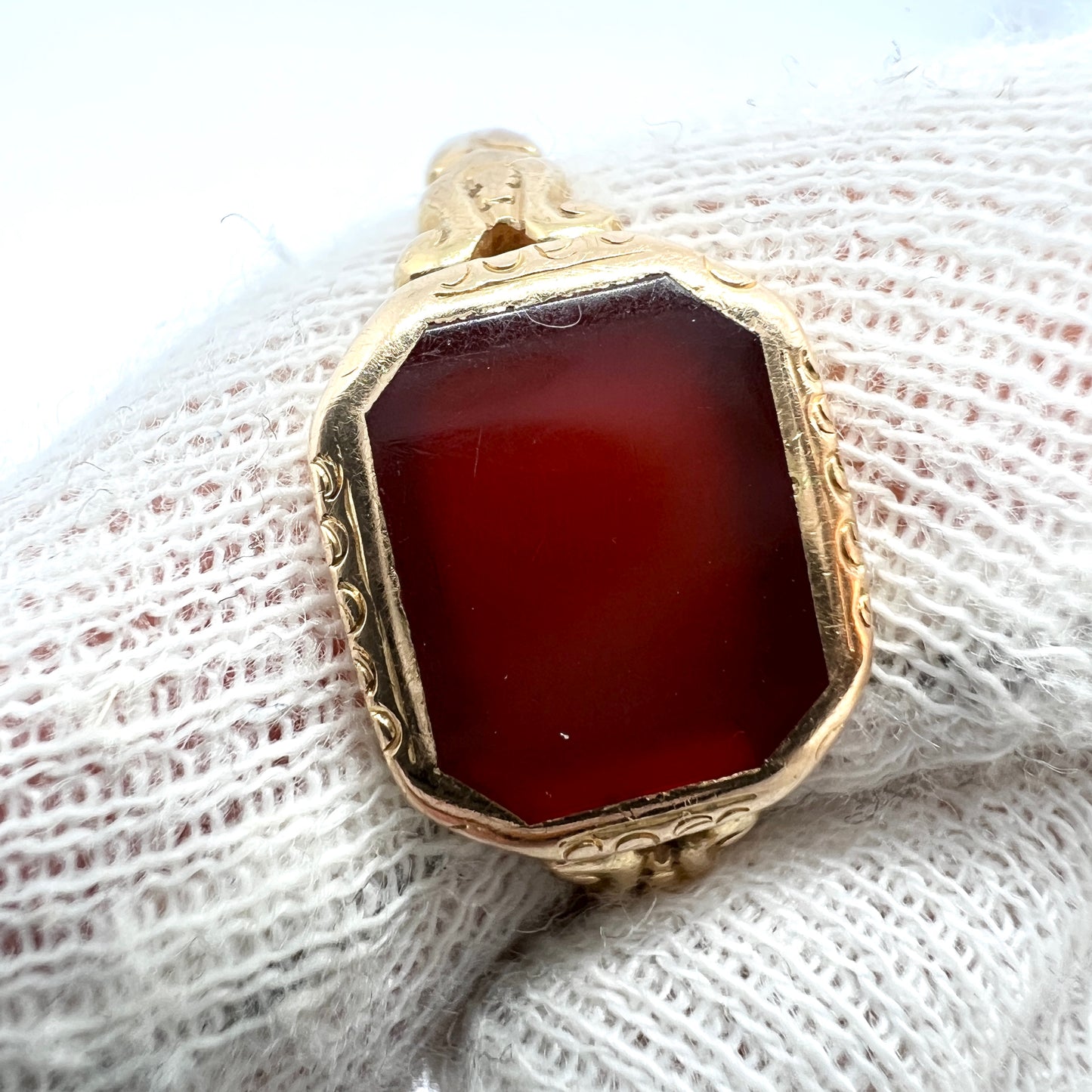 Sweden 1918. Antique 18k Gold Carnelian Signet Ring.