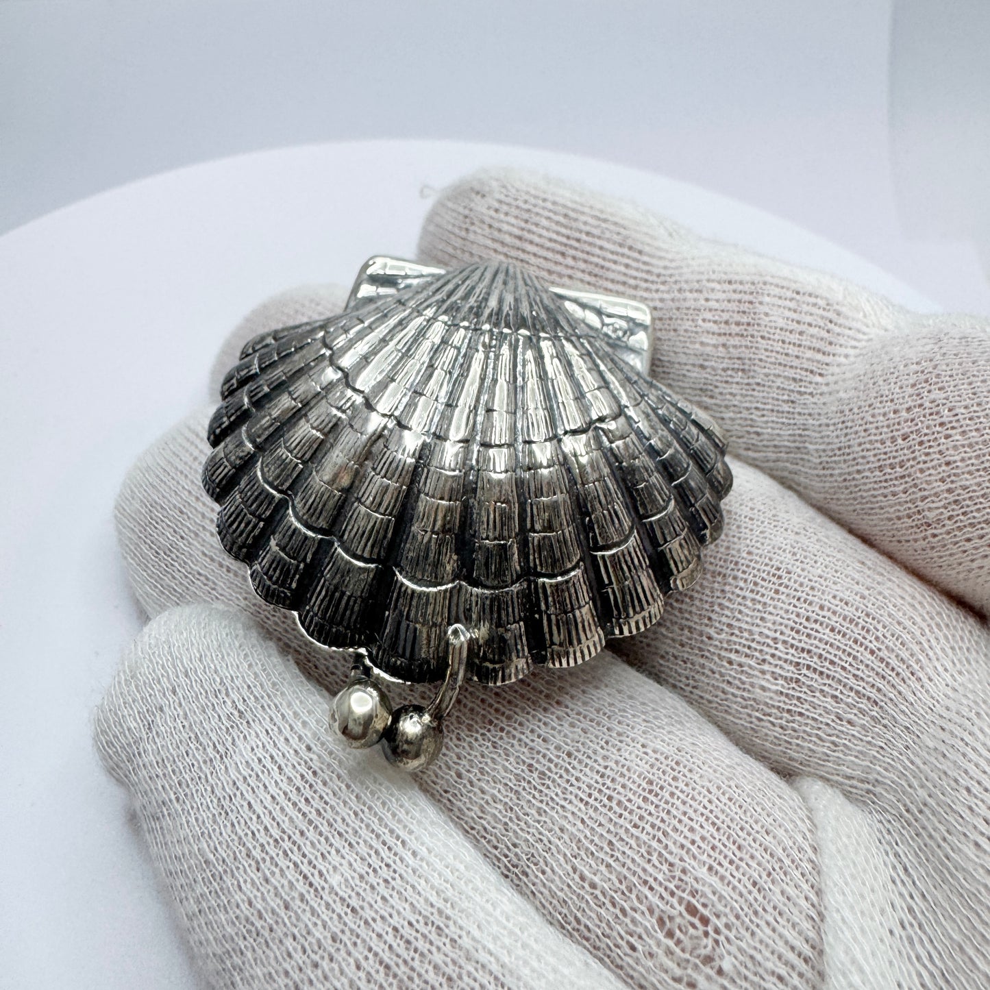 Spain, Vintage Solid Silver Shell Pill Box.