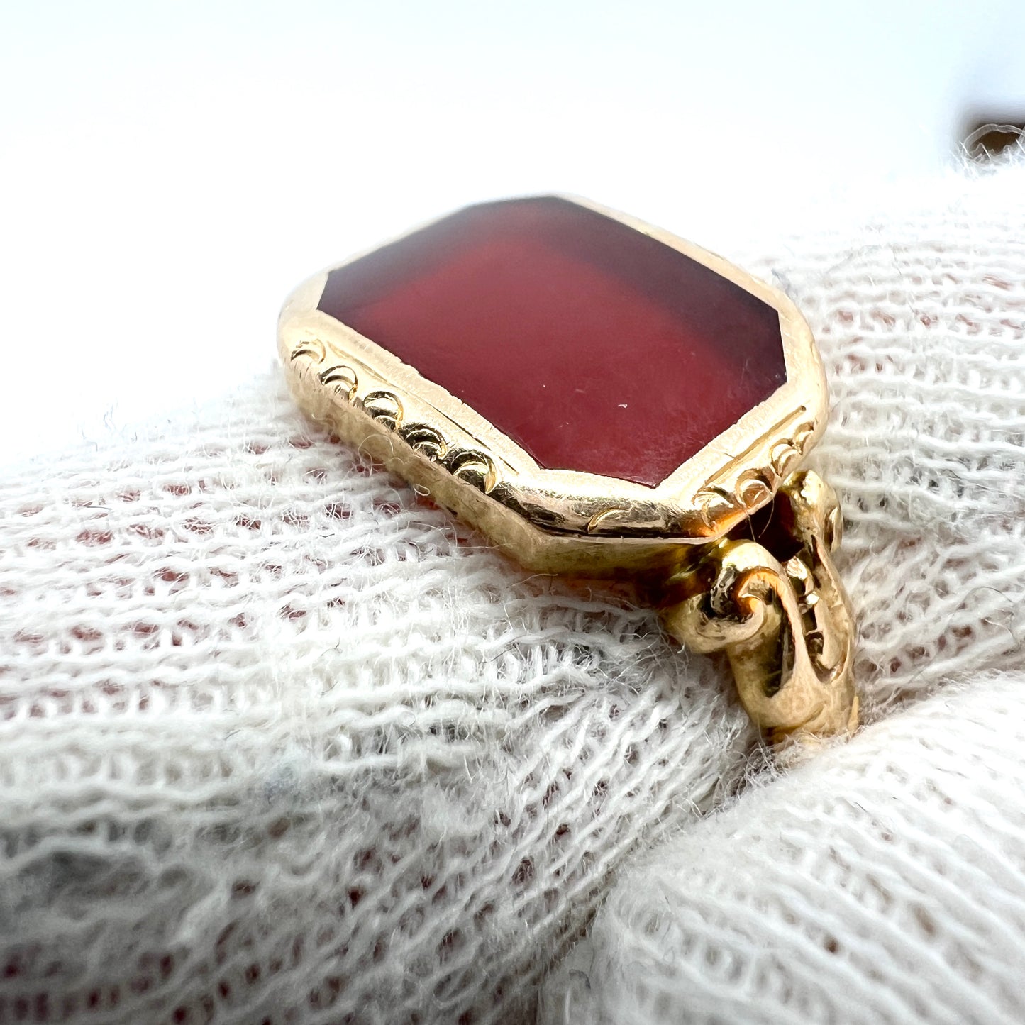 Sweden 1918. Antique 18k Gold Carnelian Signet Ring.