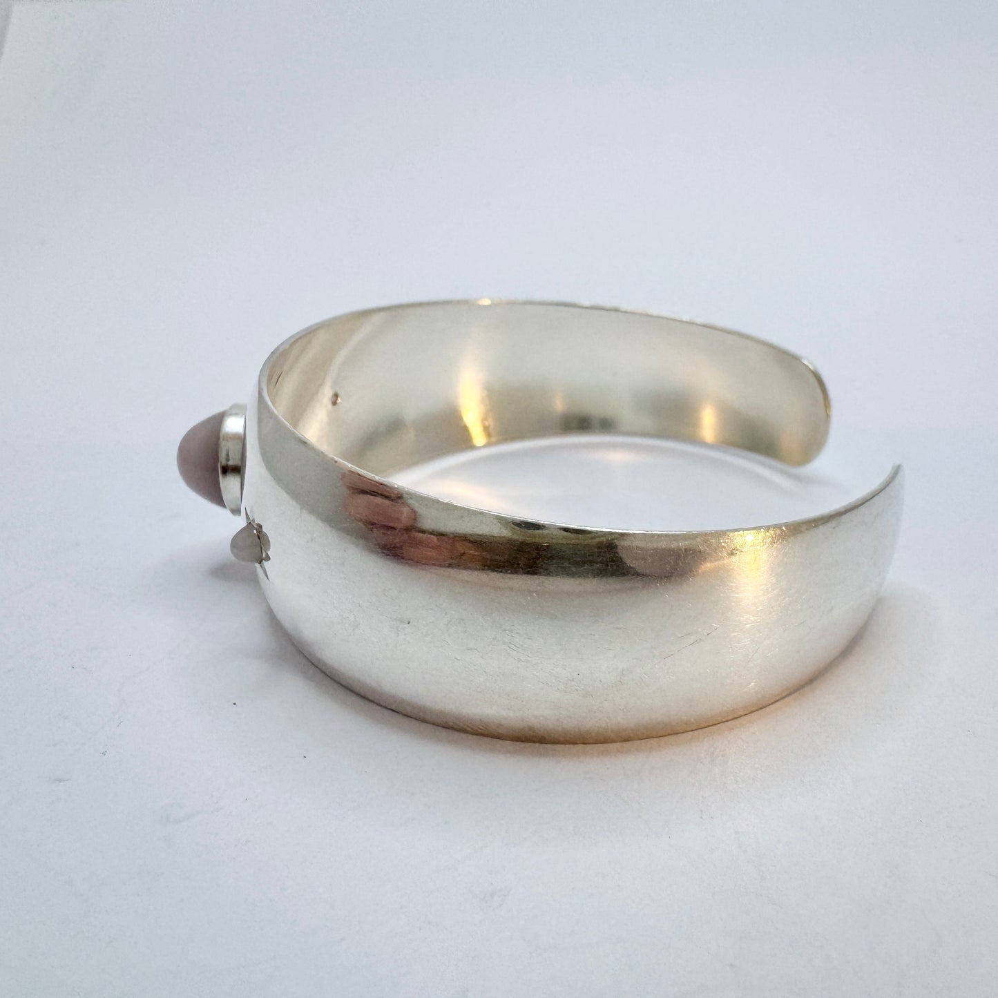 Kello Oy, Finland year 1960. Vintage Solid Silver Rose Quartz Cuff Bracelet.