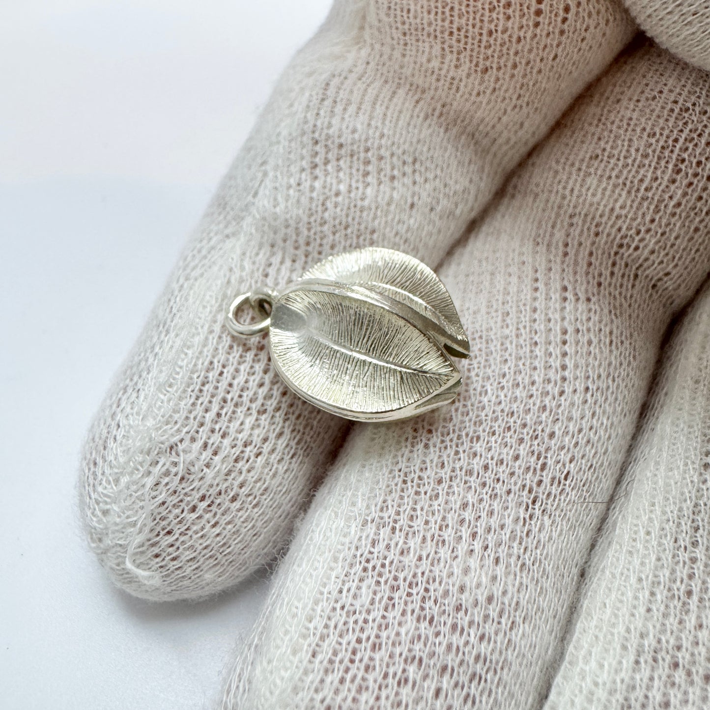 Kalevala Koru, Finland. Vintage Sterling Silver Charm / Pendant. Design: Snow Flower