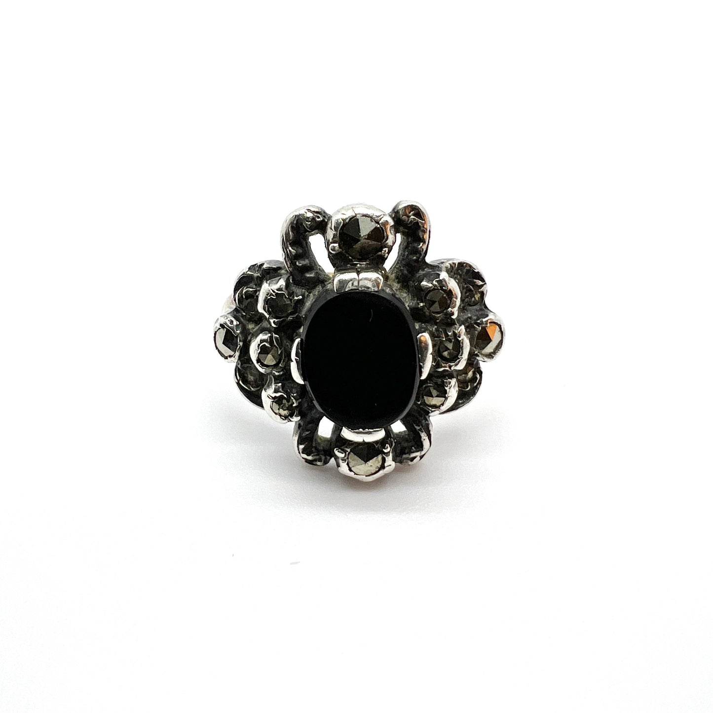 Nordiska Juvelaktiebolaget, Sweden 1932. Art Deco 18k Gold Silver Onyx Marcasite Ring