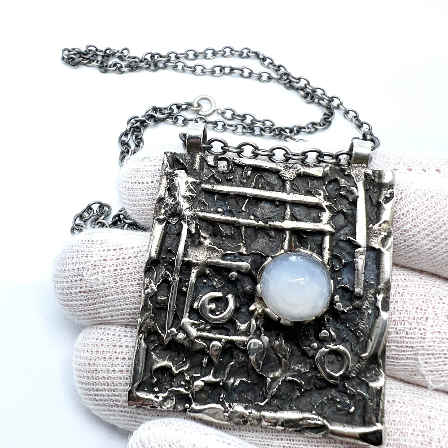 Vintage 1970s Modernist Brutalist Solid Silver Chalcedony Pendant Necklace.