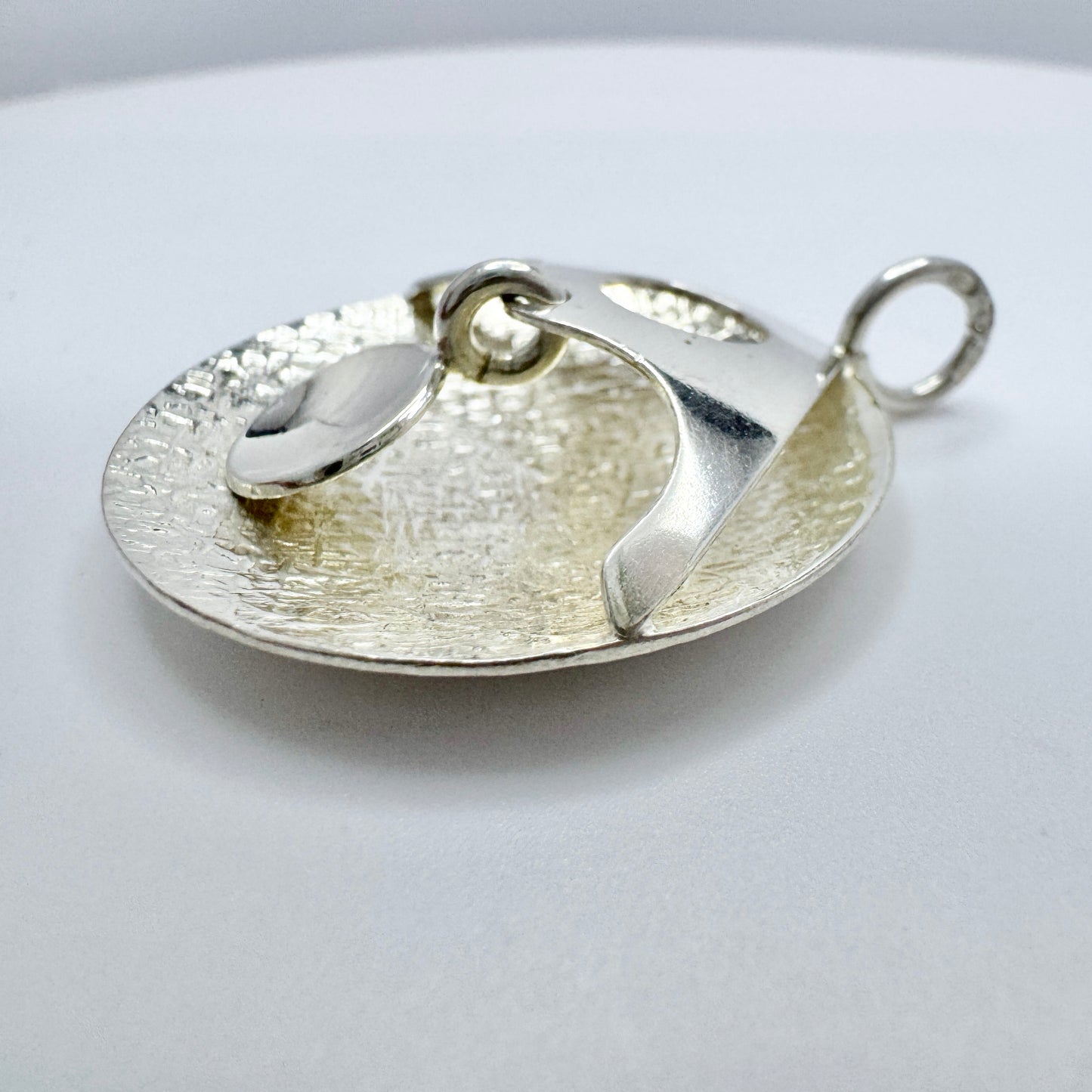 Kultateollisuus, Finland 1970s. Vintage Sterling Silver Pendant.