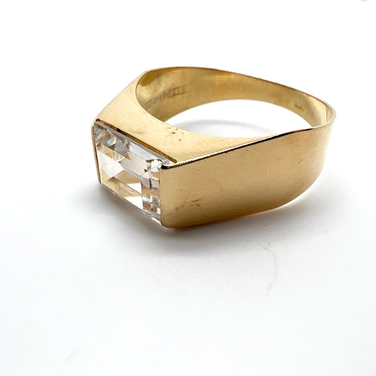 Ceson Sweden 1956, Vintage 18k Gold Synthetic Spinel  Ring.