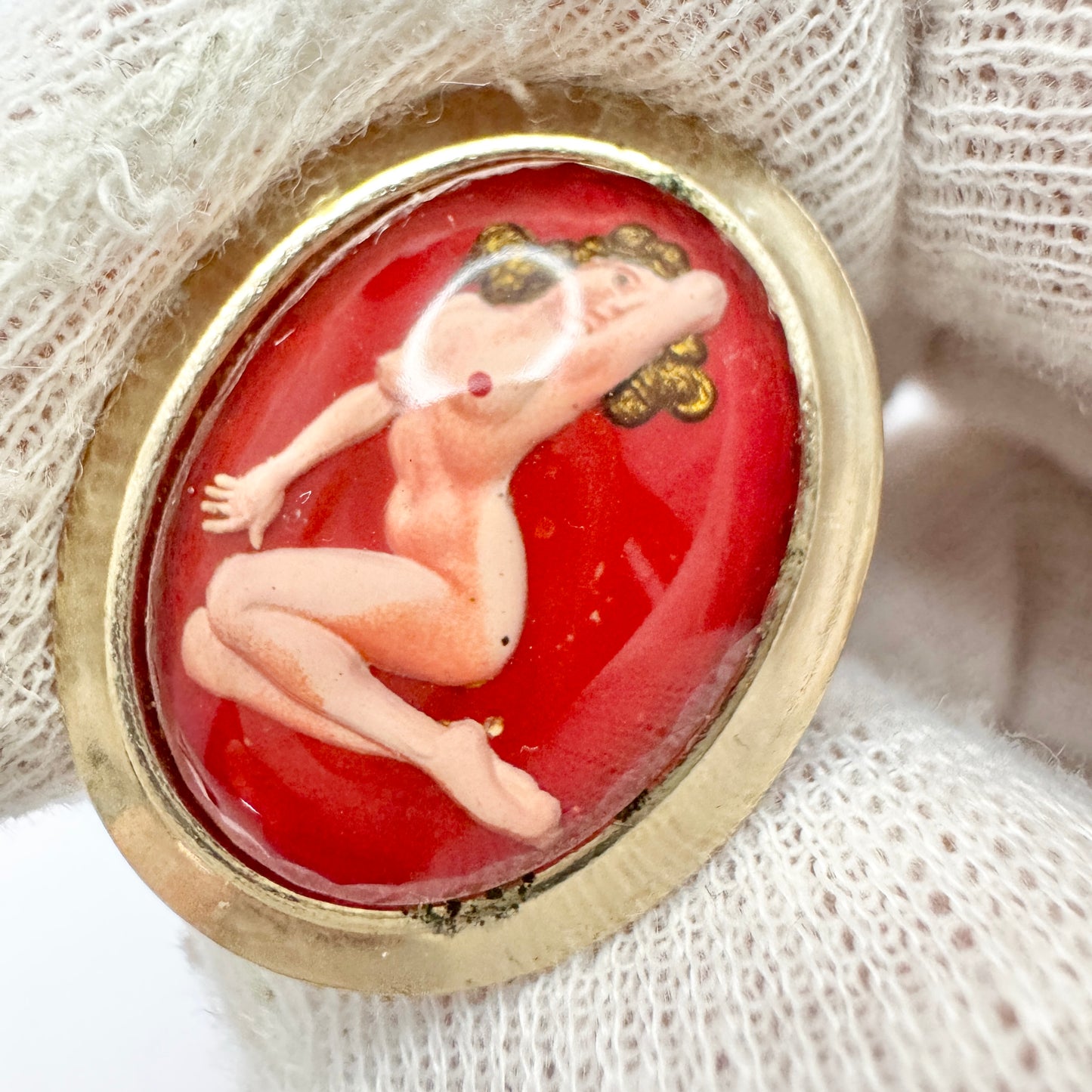 Vintage Pin-up Reverse Painted Crystal Metal Cufflinks and Tie-clip.