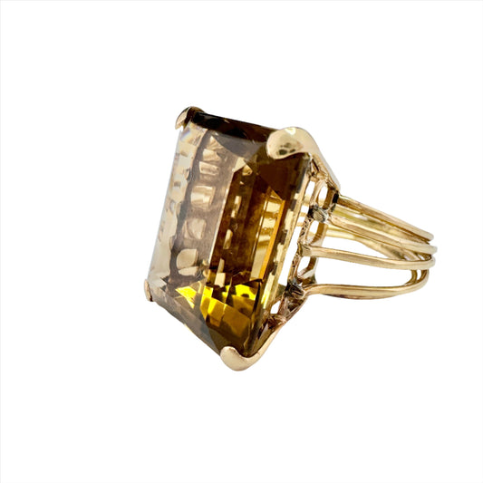 Bold Vintage c 1970s 18k Gold Quartz Cocktail Ring.