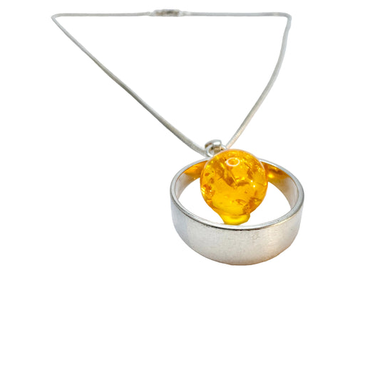 Ostsee-schmuck, Fischland. Vintage Solid Silver Amber Pendant Necklace.
