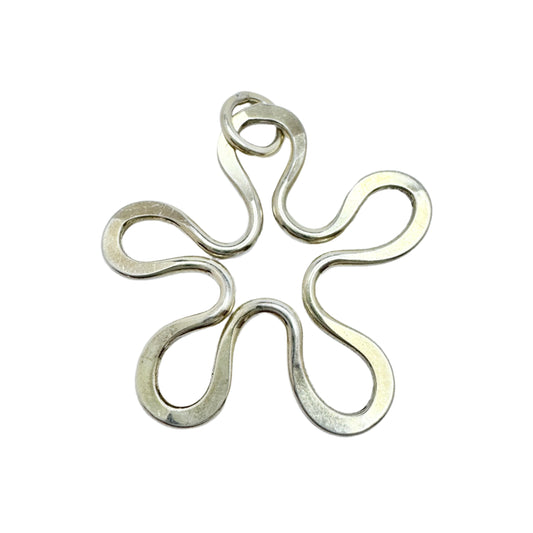 Guldviva, Åland. Sterling Silver Pendant. Design: Blomman.