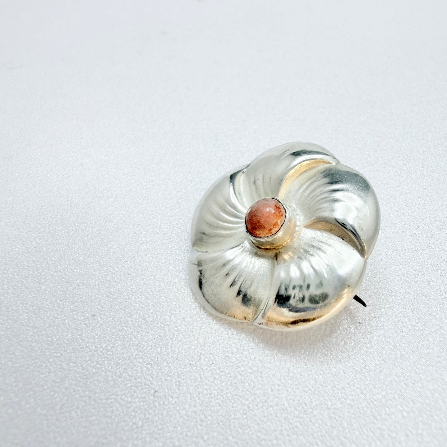 Gerson Davidsen, Denmark ca 1910s. Antique Solid Silver Amber Brooch.