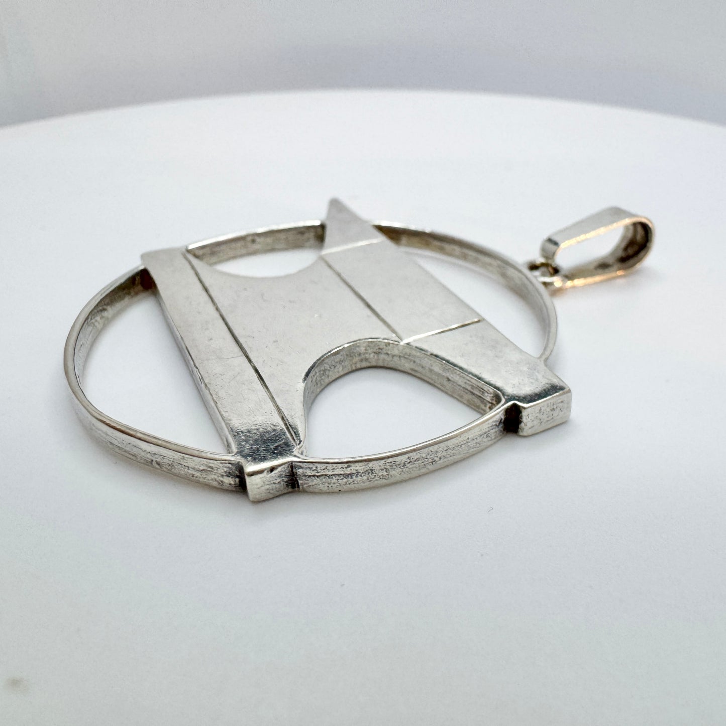 G Dahlgren, Sweden 1973. Vintage Sterling Silver Anvil Pendant.