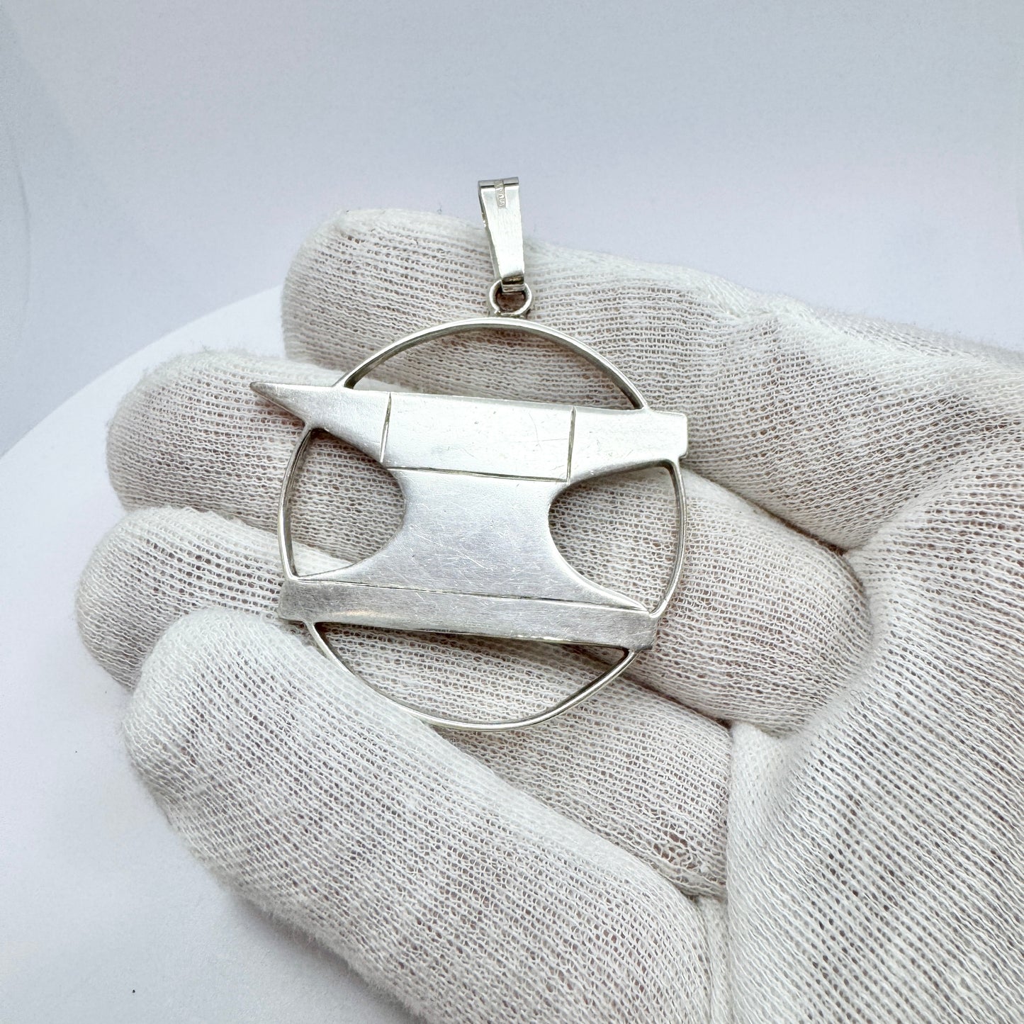G Dahlgren, Sweden 1973. Vintage Sterling Silver Anvil Pendant.