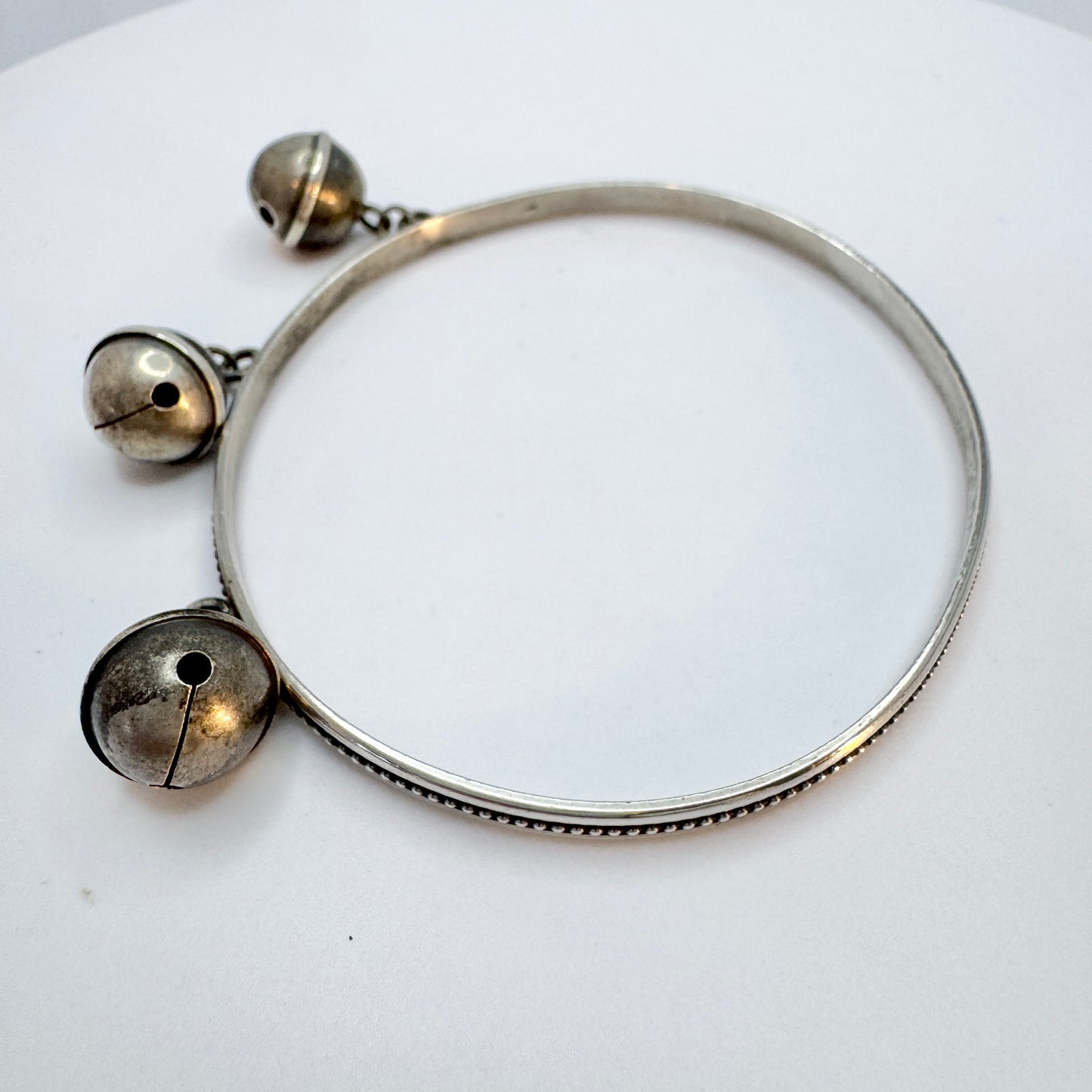 Vintage Solid Silver Bell Charm Bangle Bracelet.