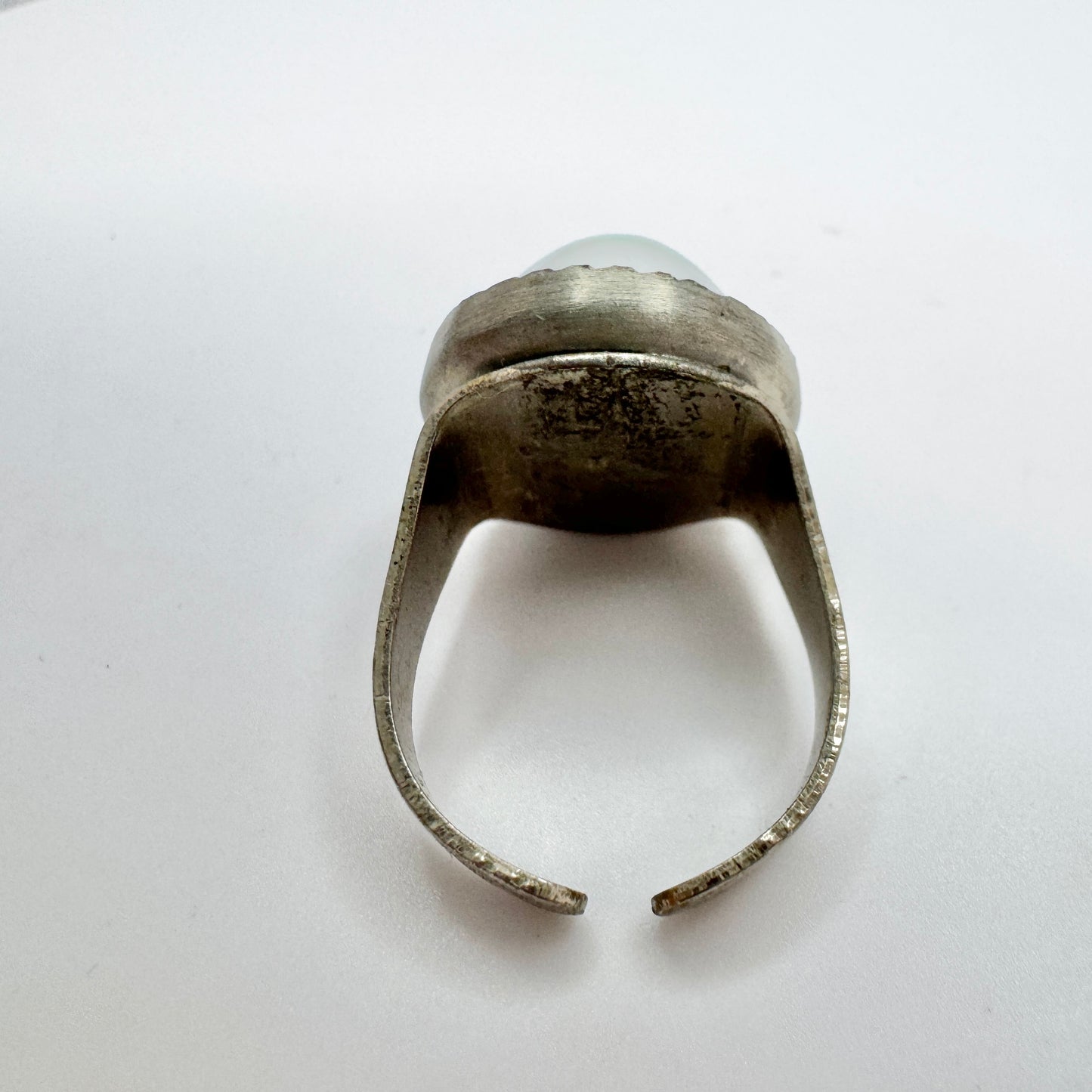 Vintage 1970s. Pewter Blue Art Glass Ring