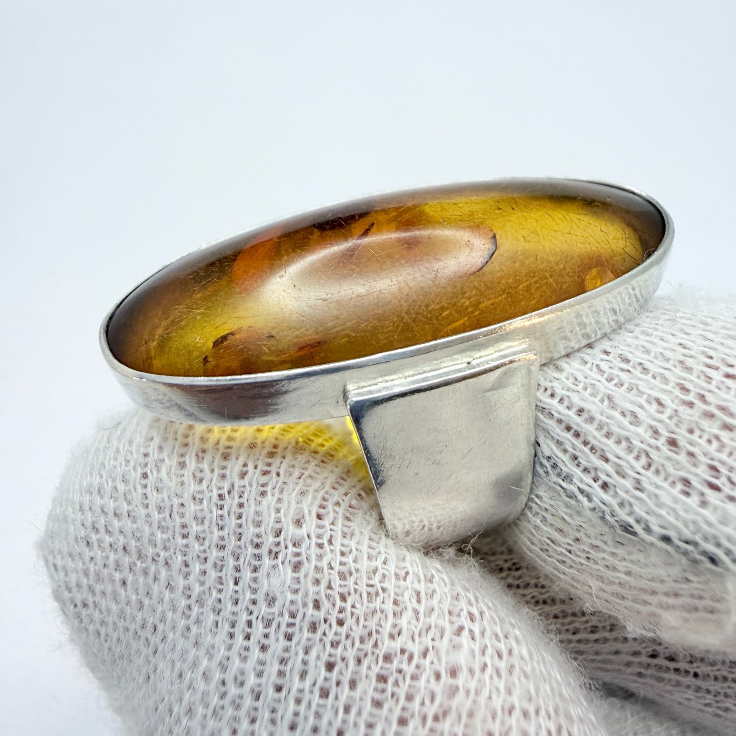 Ostsee-schmuck, Fischland ca 1970. Solid Silver Amber Ring.
