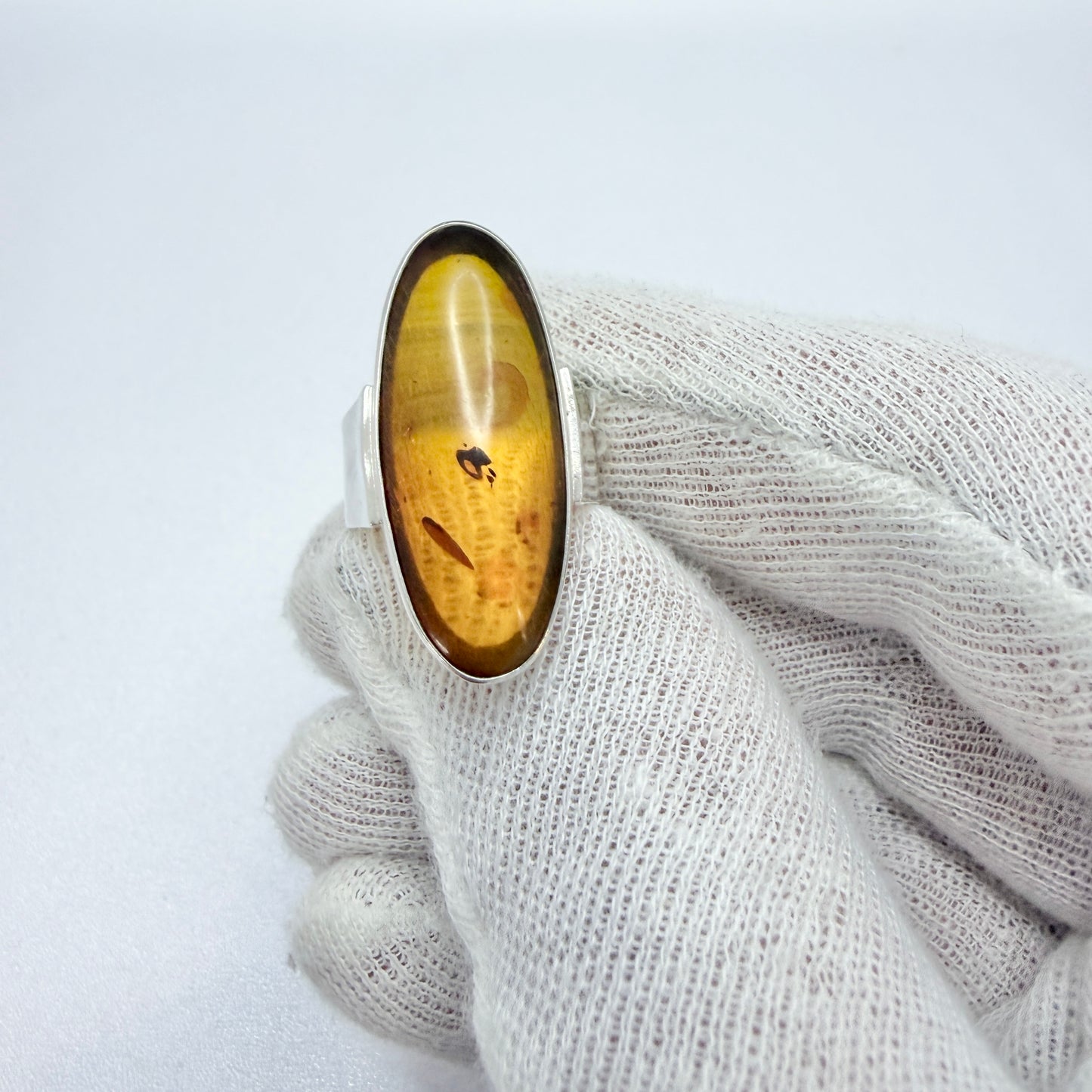 Ostsee-schmuck, Fischland ca 1970. Solid Silver Amber Ring.