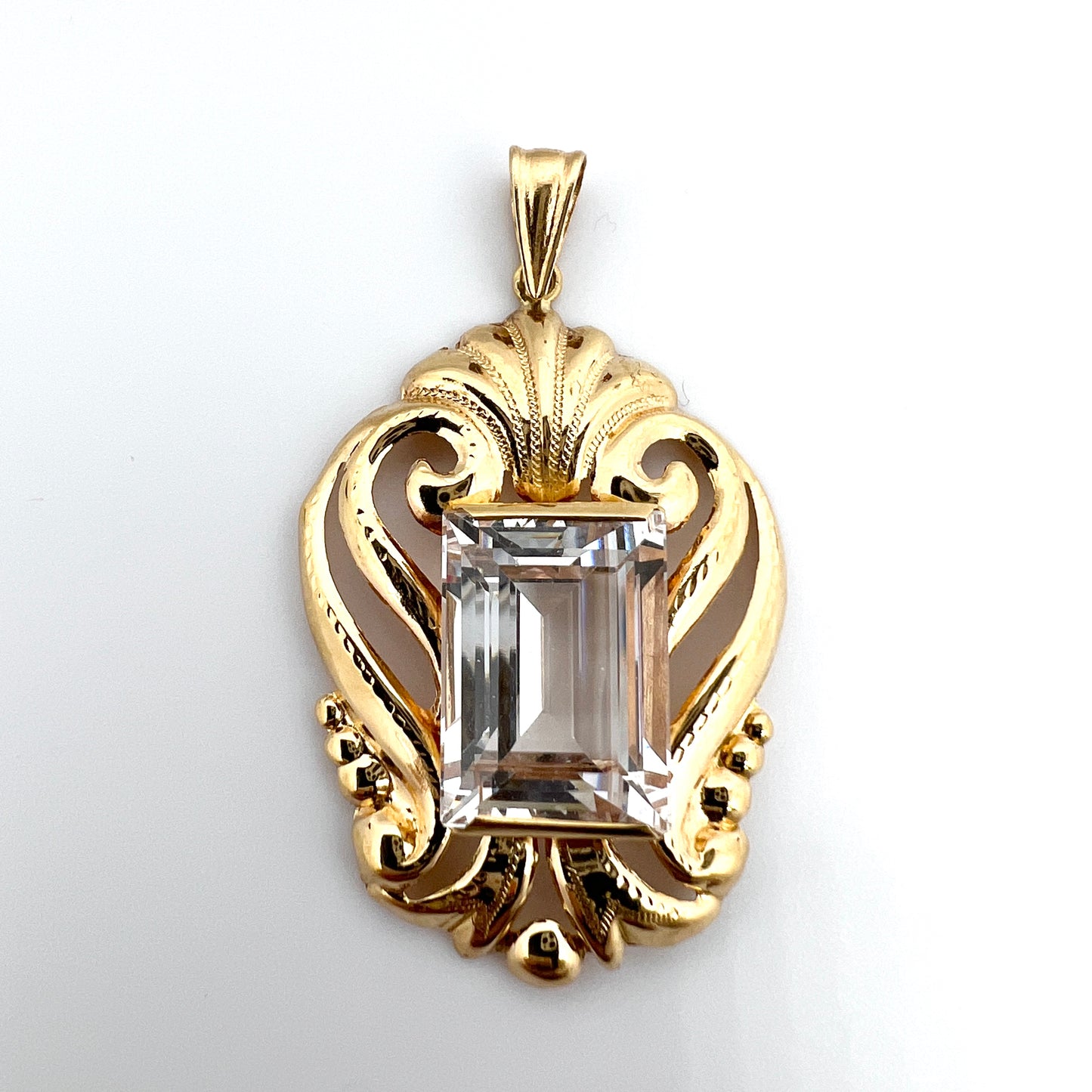 Hallbergs, Sweden 1952, Vintage 18k Gold Rock Crystal Pendant.