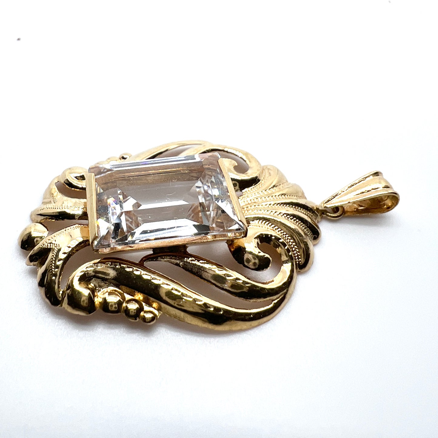 Hallbergs, Sweden 1952, Vintage 18k Gold Rock Crystal Pendant.