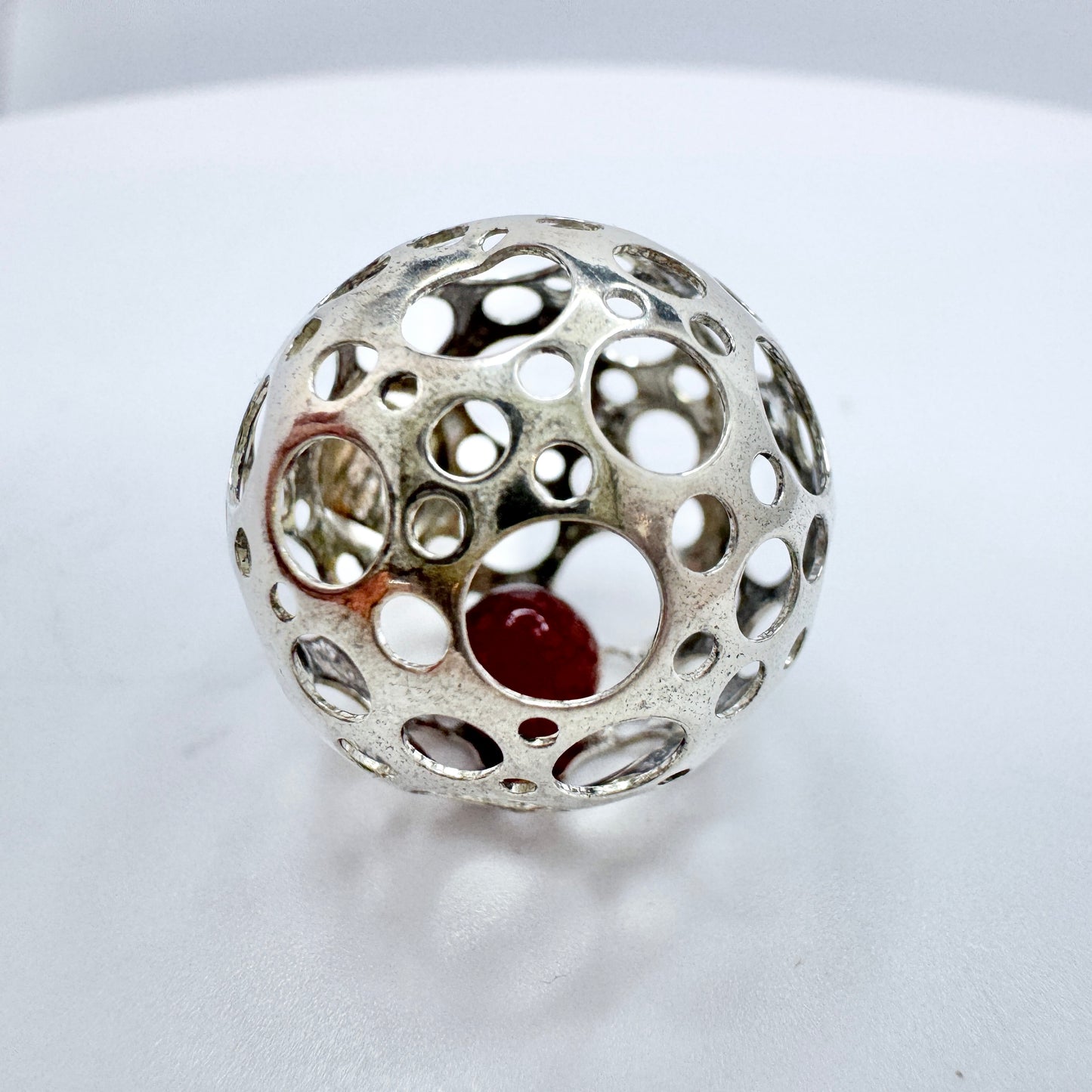 Liisa Vitali, Finland ca 1970. Vintage Sterling Silver Caged Carnelian Sphere Pendant.