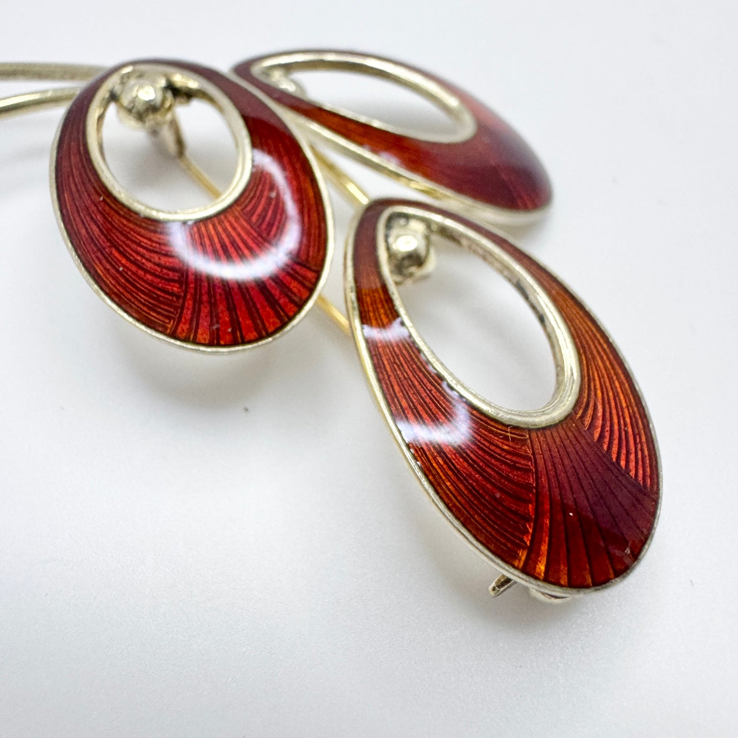 Jemax, Denmark. Vintage Sterling Silver Red Enamel Brooch.