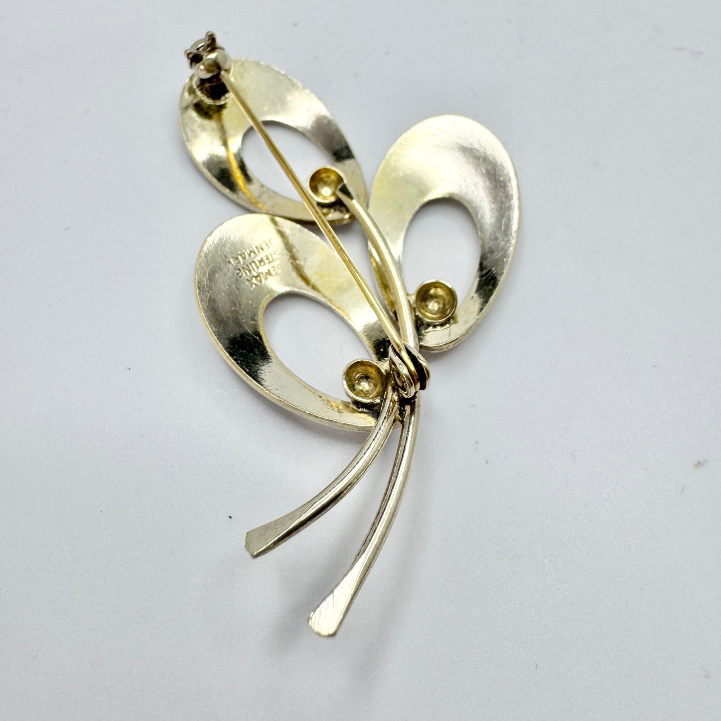 Jemax, Denmark. Vintage Sterling Silver Red Enamel Brooch.