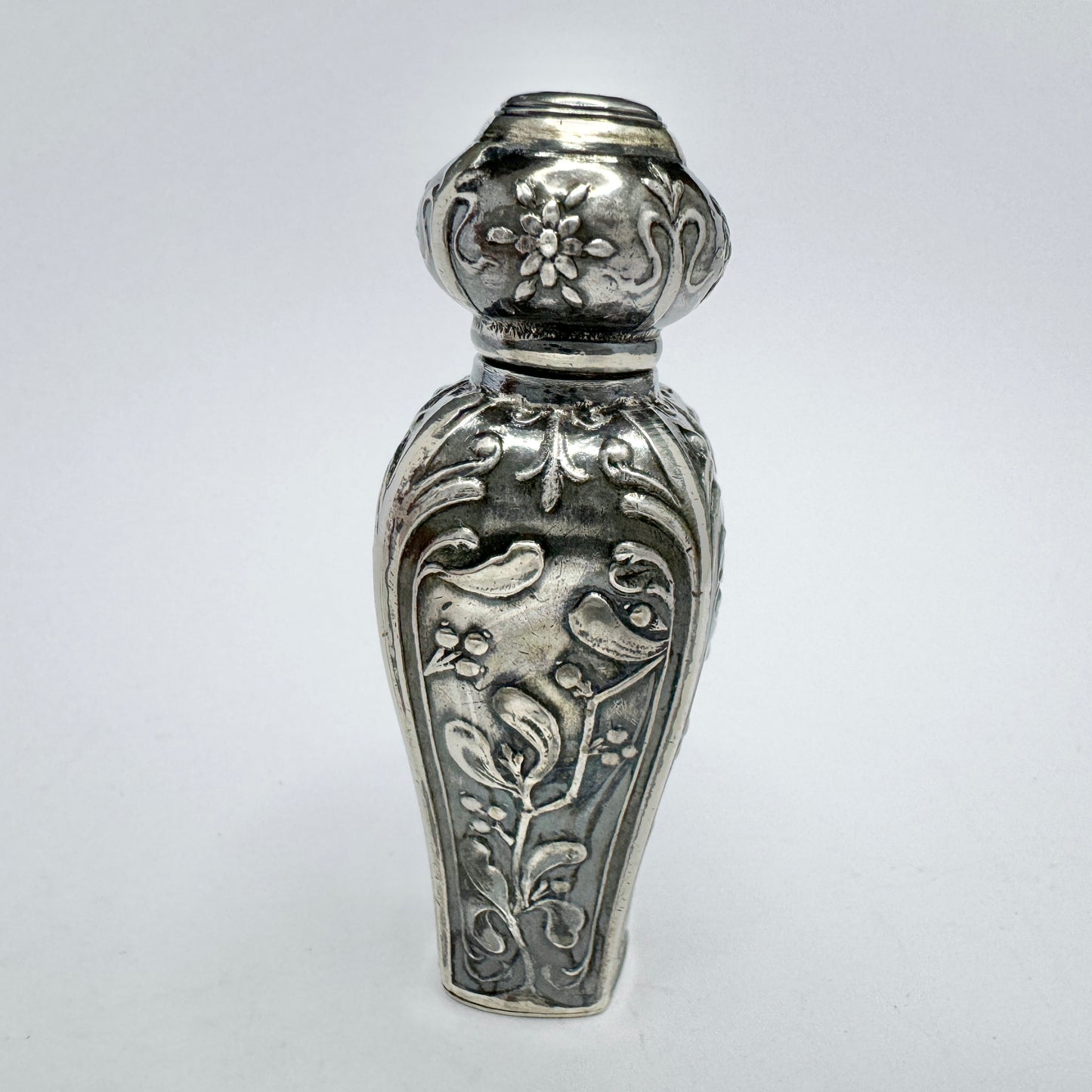 France c 1900. Antique Art Nouveau Perfume Bottle Pendant.