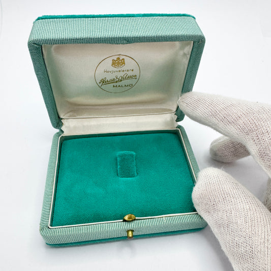 Sweden. Vintage Velvet Ring Box.