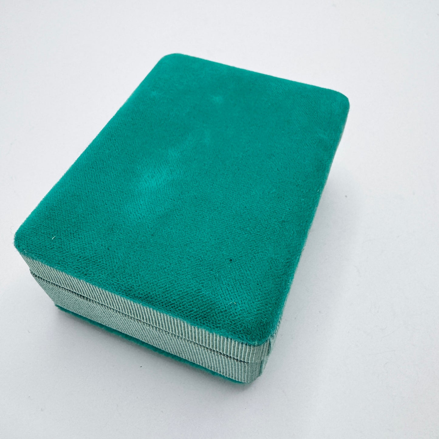 Sweden. Vintage Velvet Ring Box.
