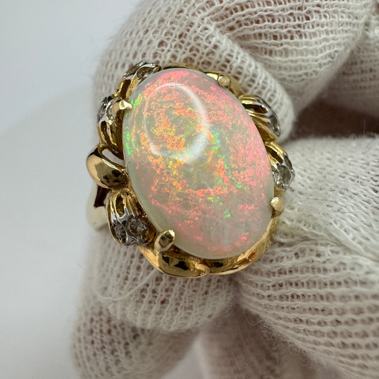 Vintage 14k Gold Opal Diamond Ring.