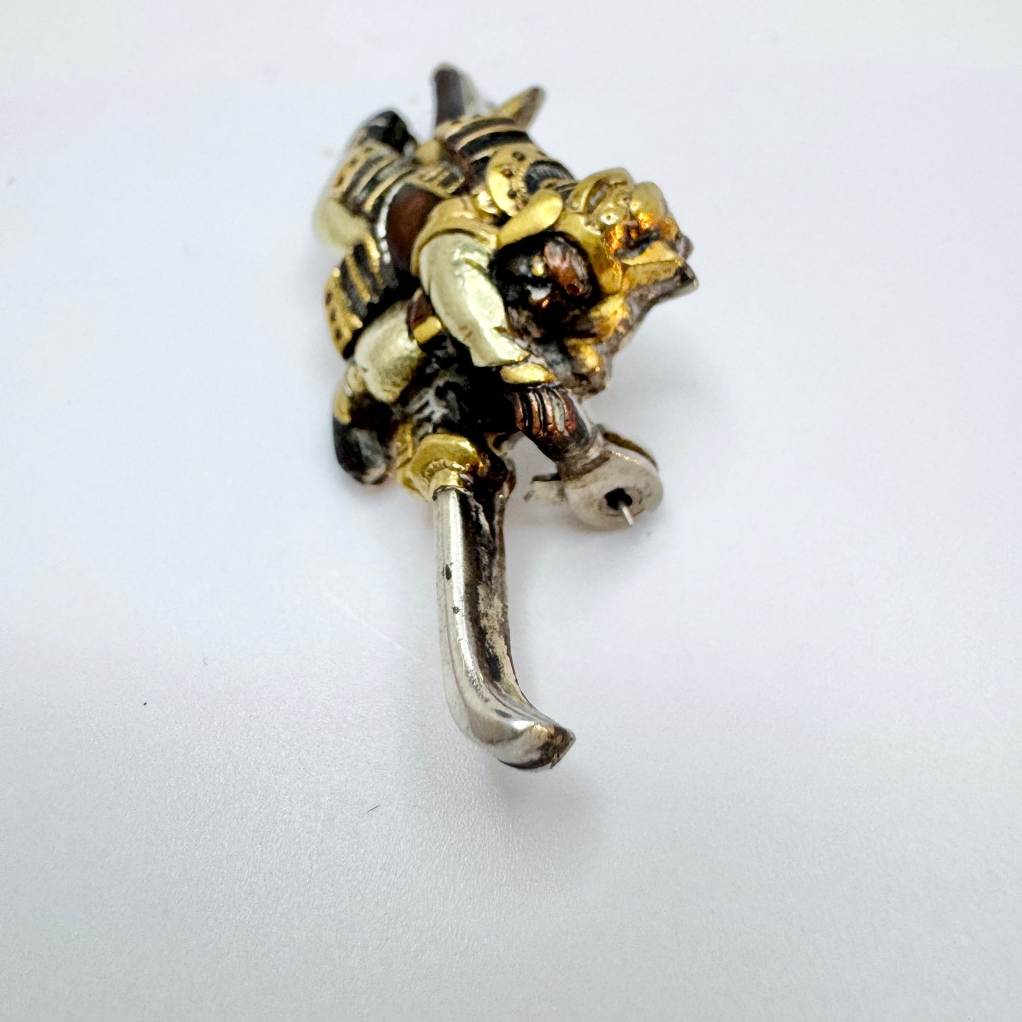 Japan. Vintage or Antique Silver Mixed Metal Brooch Pin.