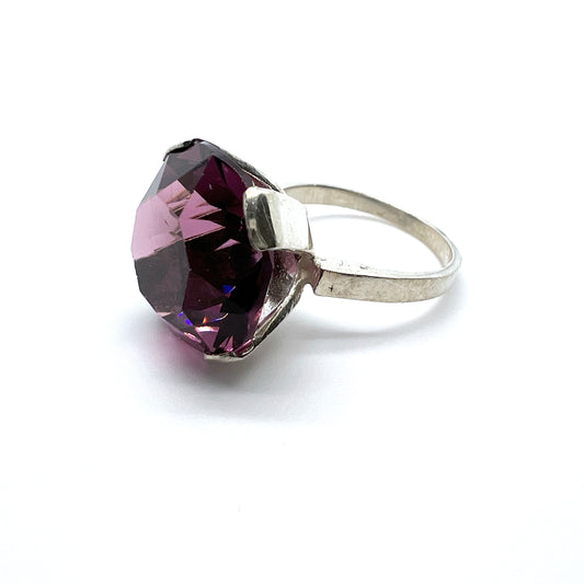 Germany c 1960-70s. Vintage 835 Silver Deep Purple Glass Ring.