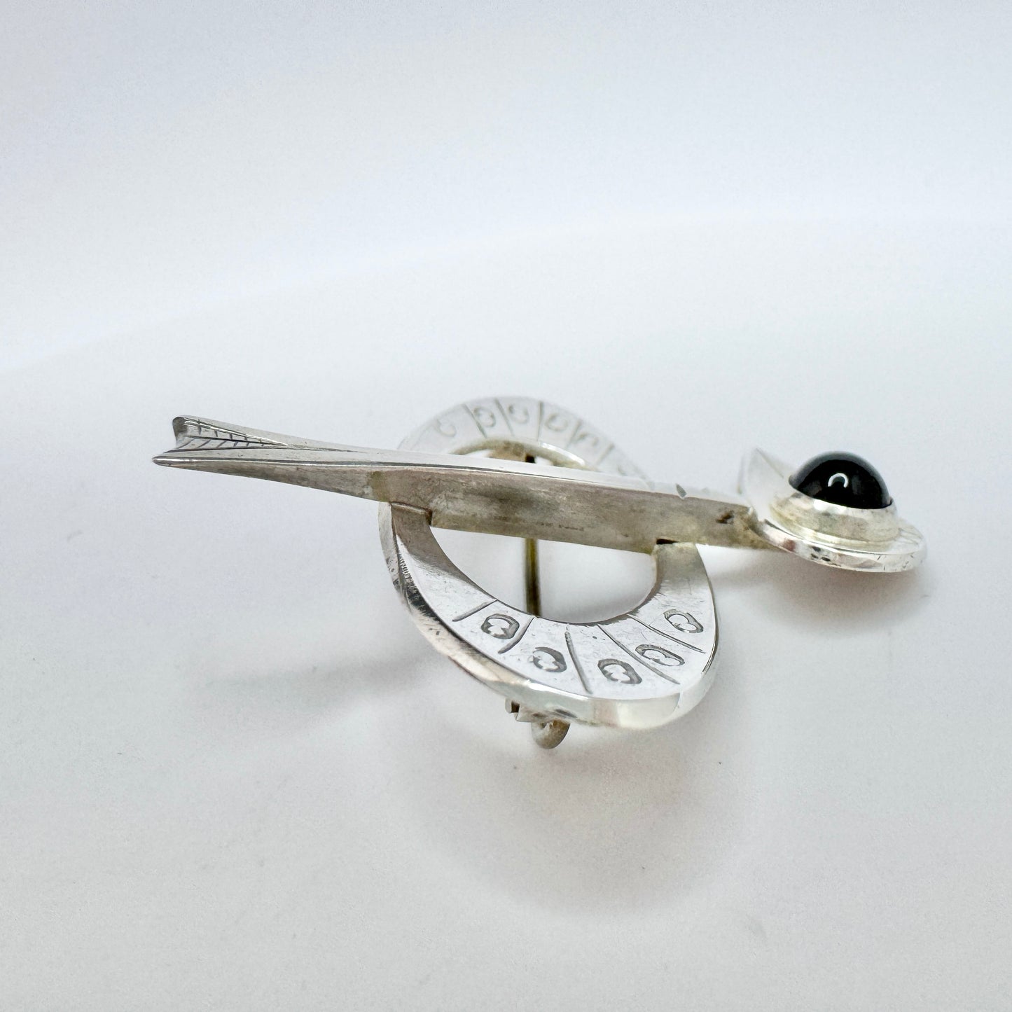 Åke Bergman, Sweden 1956. Vintage Sterling Silver Garnet Bird Brooch. Signed