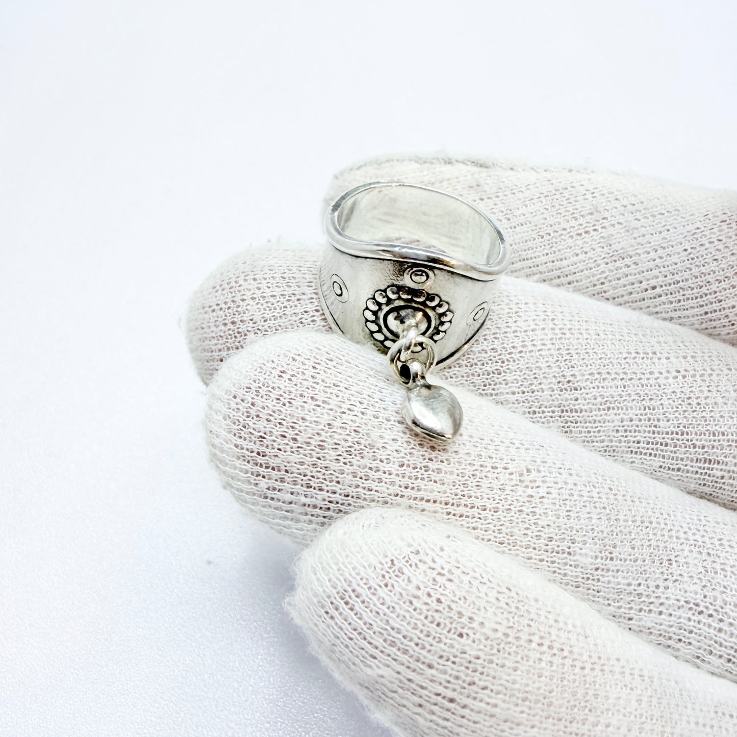 Kalevala Koru, Finland. Vintage Sterling Silver Heart Charm Ring