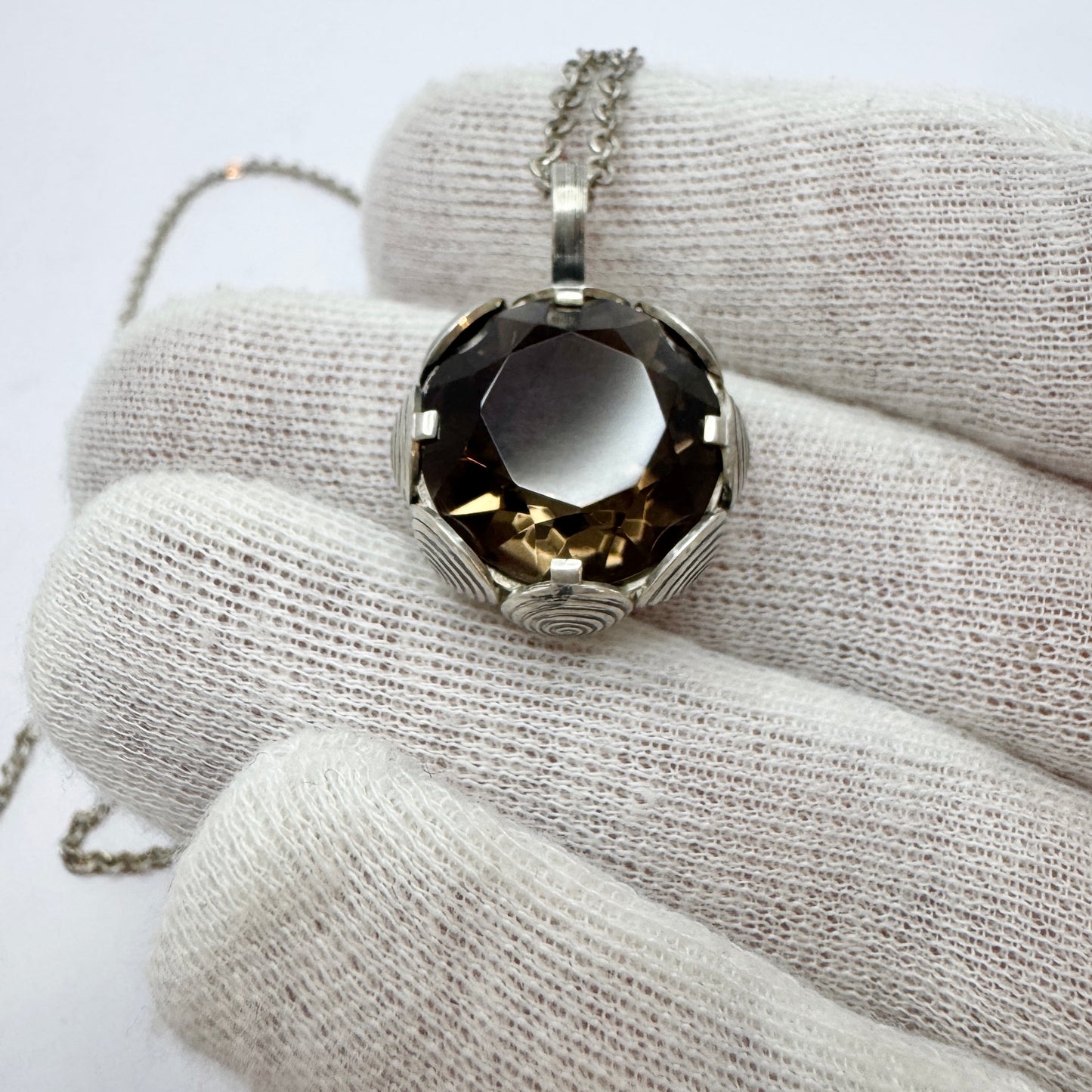 Elis Kauppi, Kupittaan Kulta, Finland 1960s. Vintage Sterling Silver Smoky Quartz Pendant Necklace.