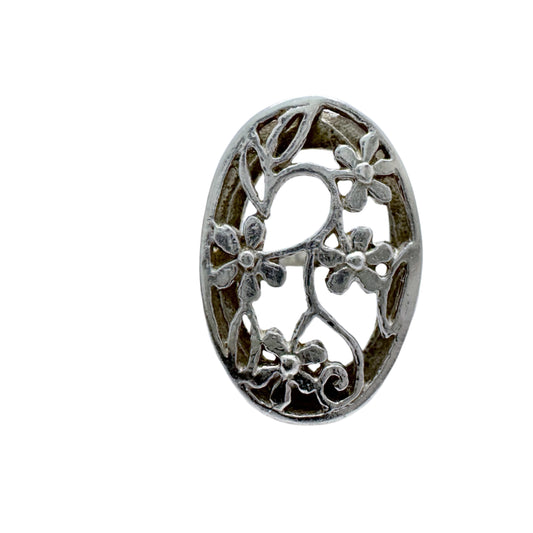 Vintage Sterling Silver Floral Openwork Ring.