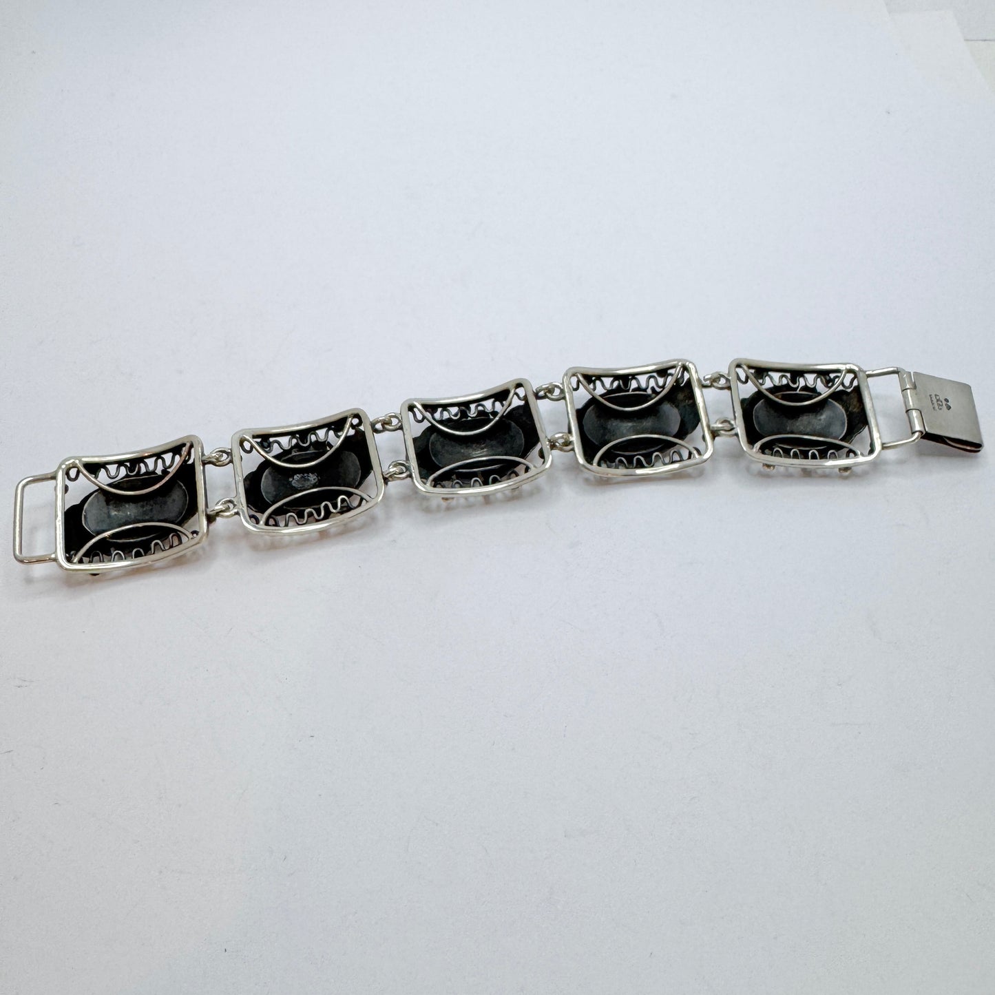 GUSSI, Sweden 1949. Bold Vintage Sterling Silver Fish Link Bracelet.
