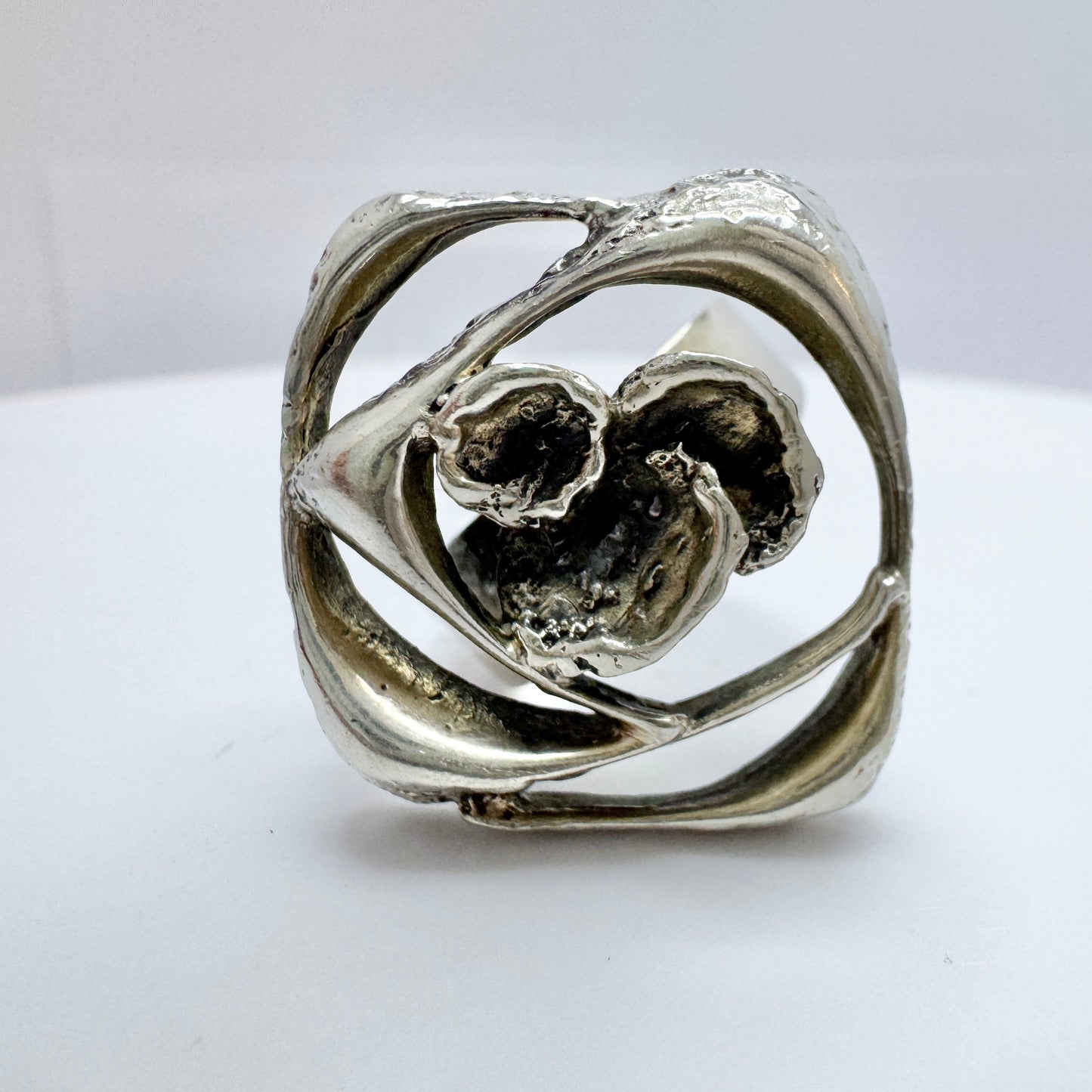 Sten & Laine, Finland 1972. Vintage Sterling Silver Orbital Ring.