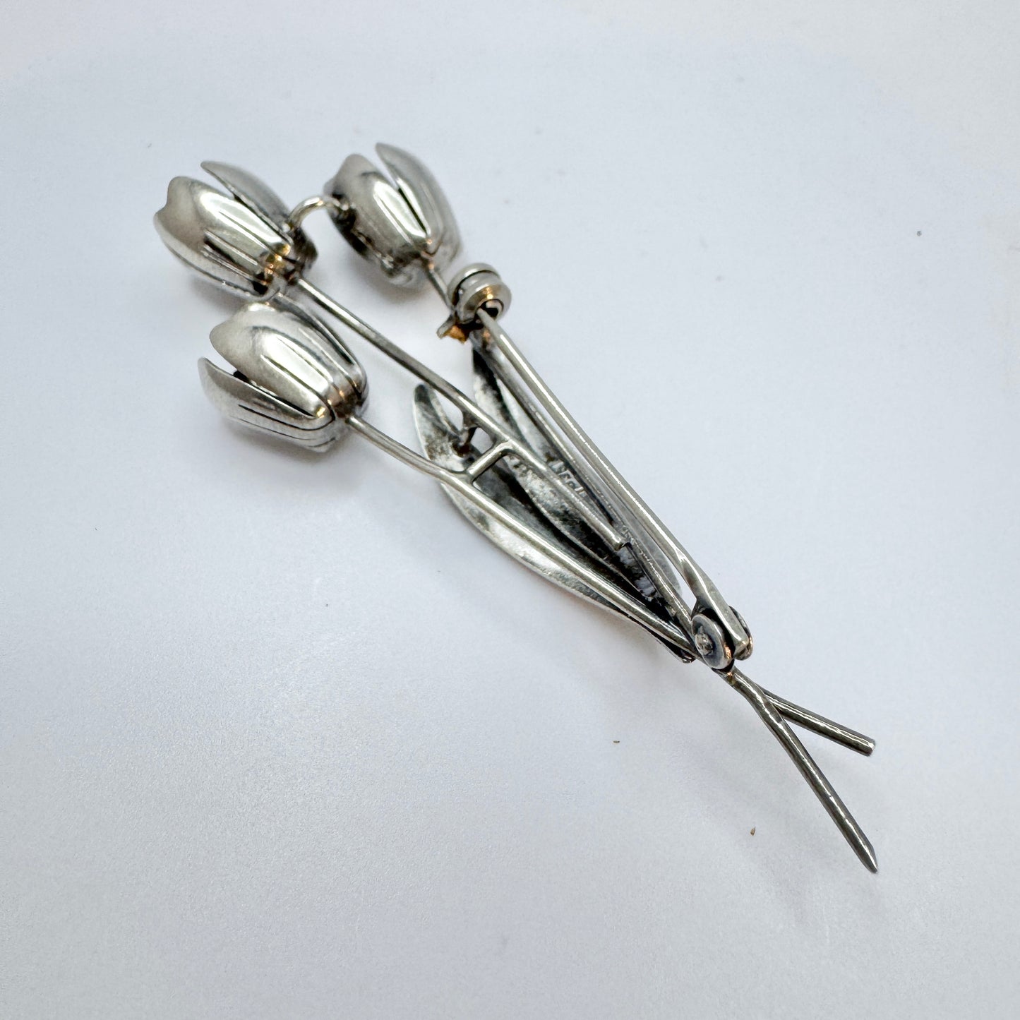 Vintage 1940-50s Solid Silver Tulip Bouquet Brooch.
