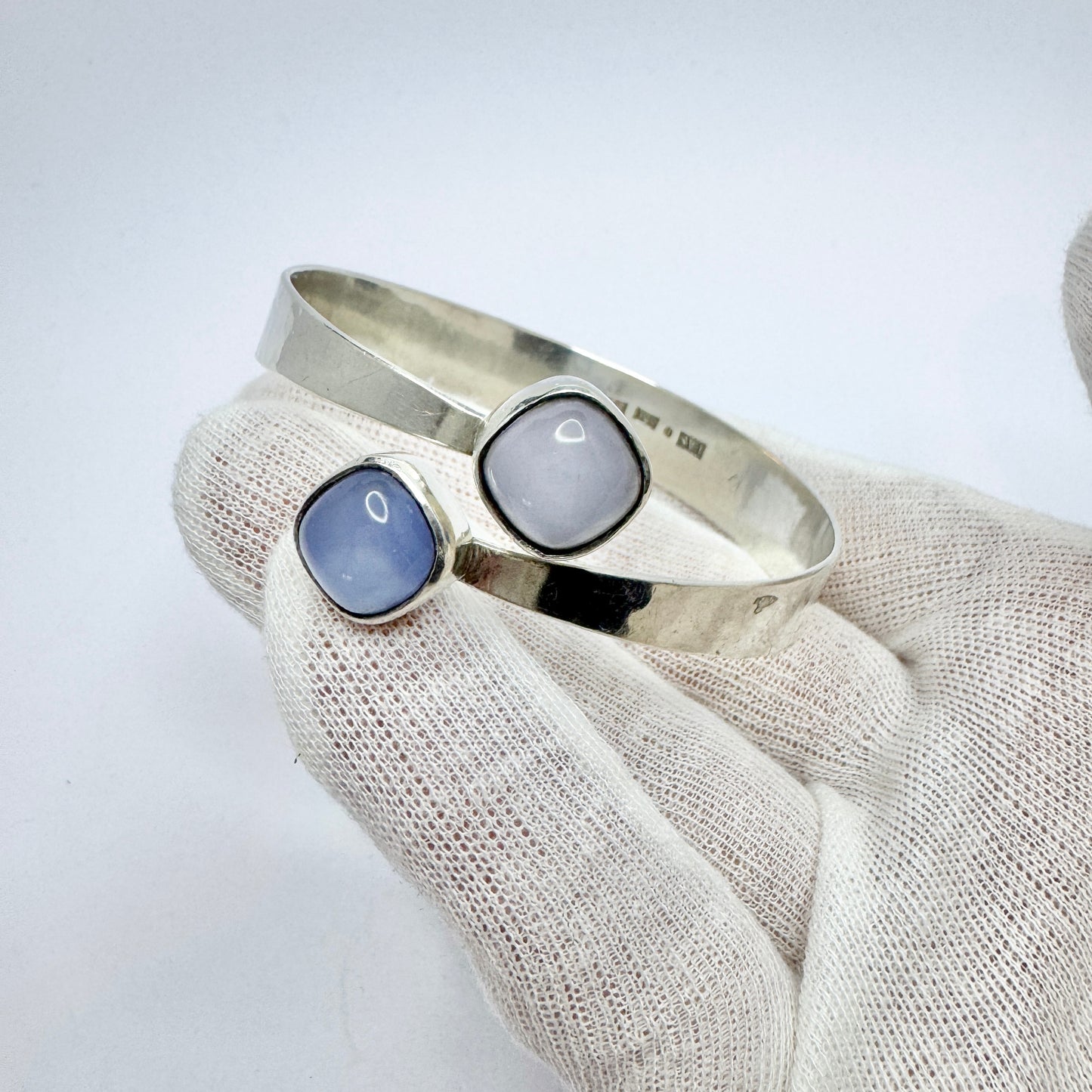 Skoglund, Sweden 1976. Vintage Sterling Silver Chalcedony Bangle Bracelet.