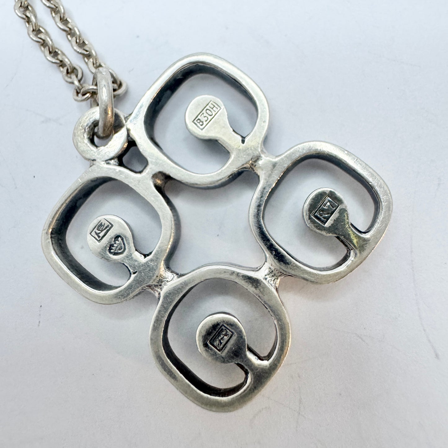 Jorma Laine for Kultateollisuus, Finland year 1970. Vintage Solid Silver Pendant Necklace.