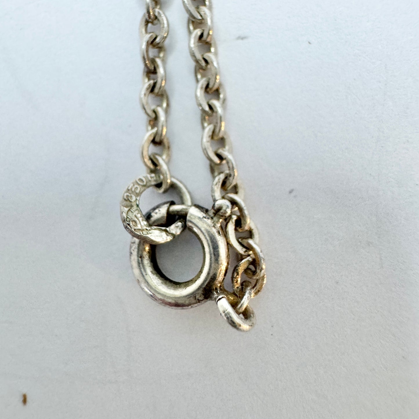 Jorma Laine for Kultateollisuus, Finland year 1970. Vintage Solid Silver Pendant Necklace.