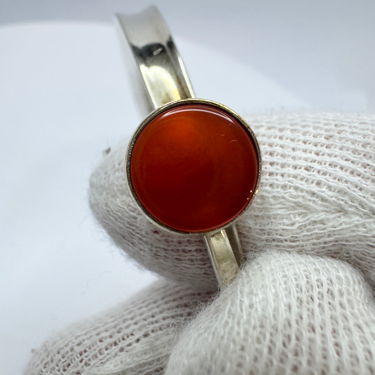 Erik Granit, Finland 1975. Vintage Sterling Silver Carnelian Bangle Bracelet.