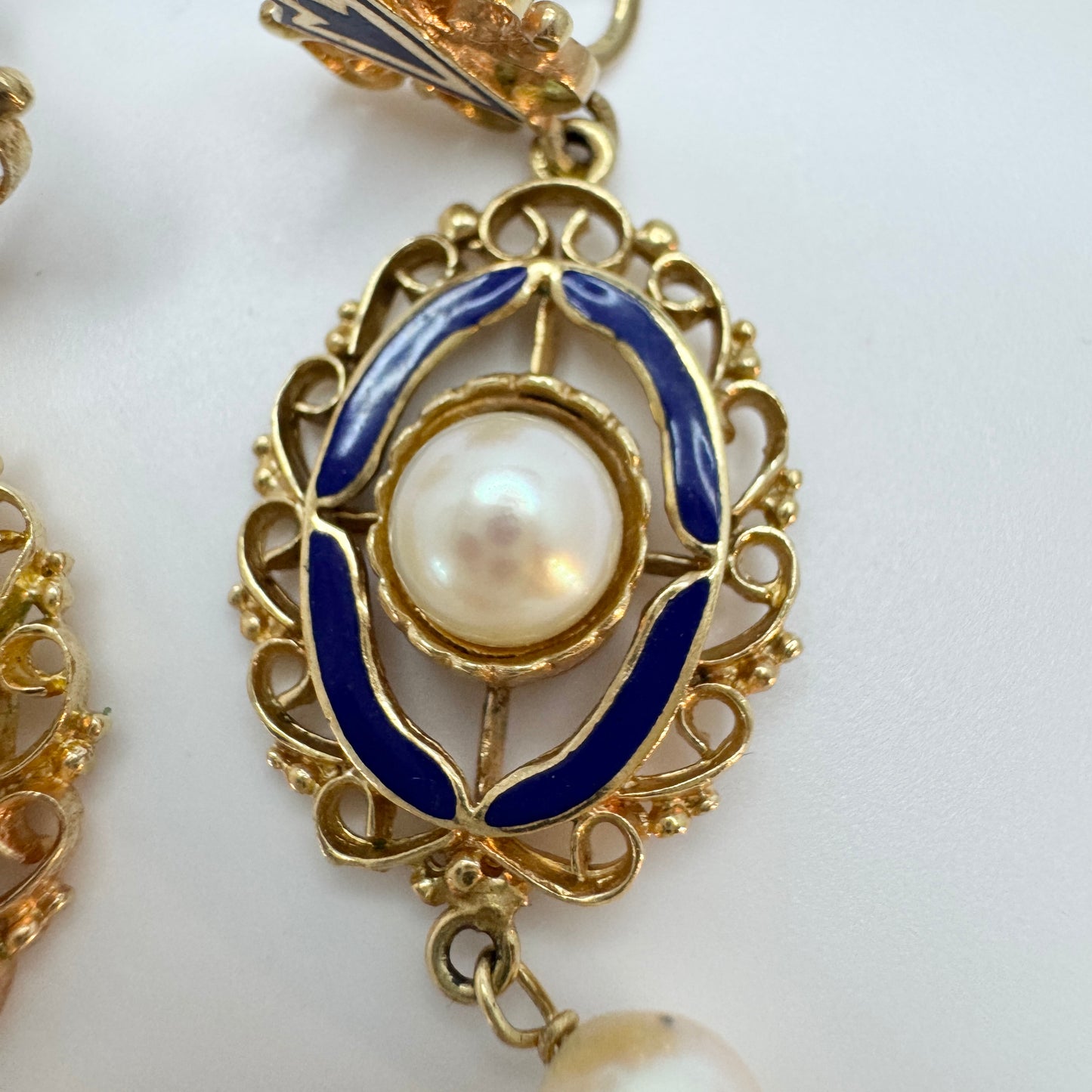 Vintage 1930-40s. 14k Gold Enamel Pearl Earrings.