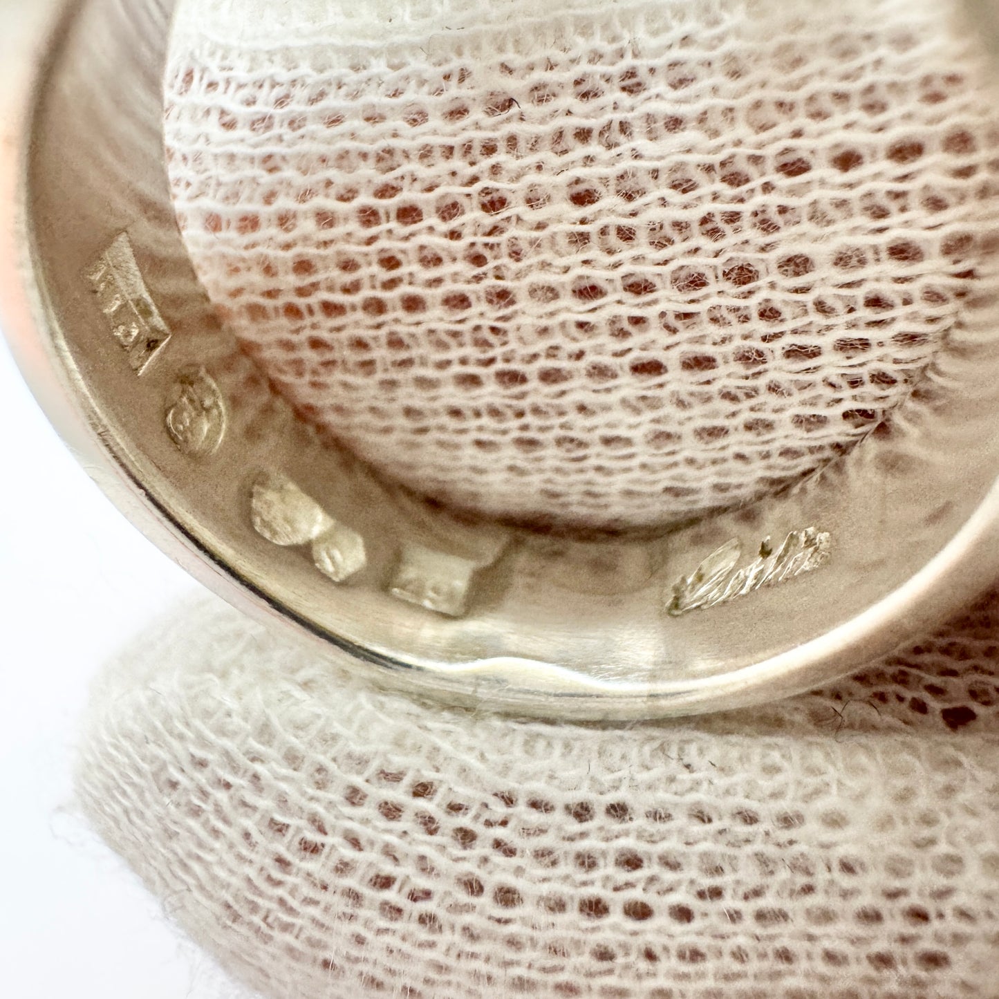 Cecilia Johansson, Sweden 1974. Vintage Modernist Sterling Silver Ring. Signed.