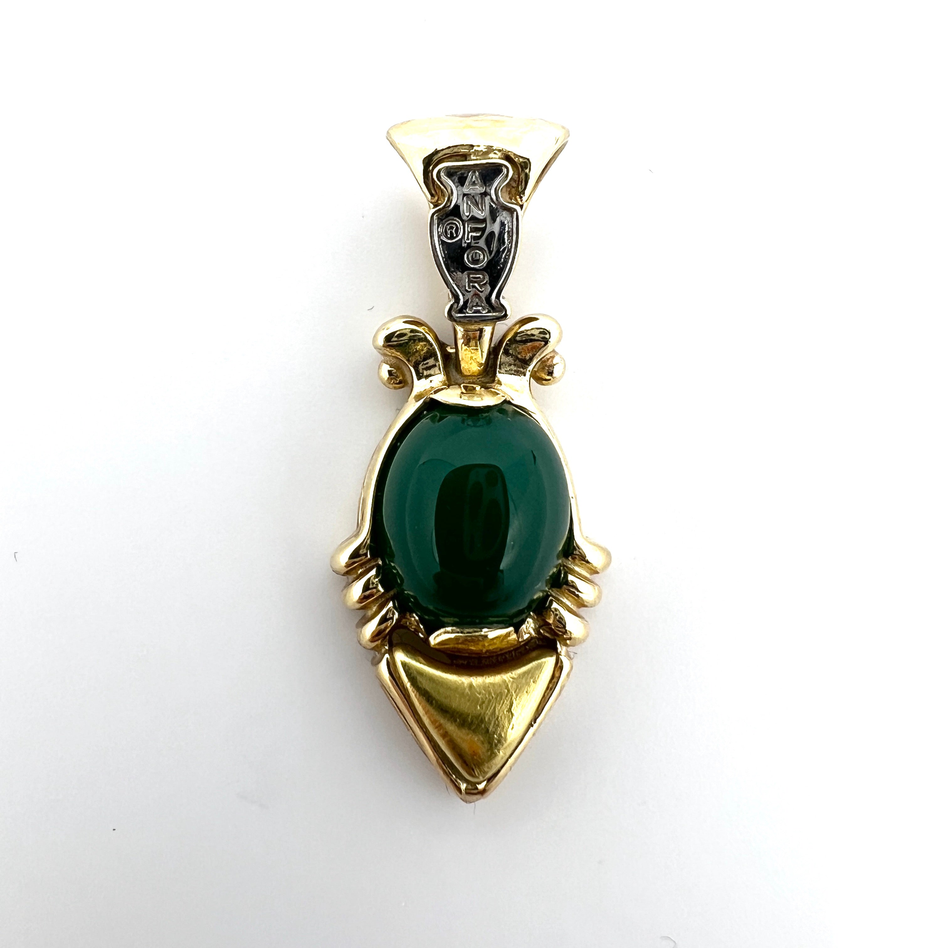 Anfora Arezzo Italy. Vintage 18k Gold Chrysoprase Pendant. T