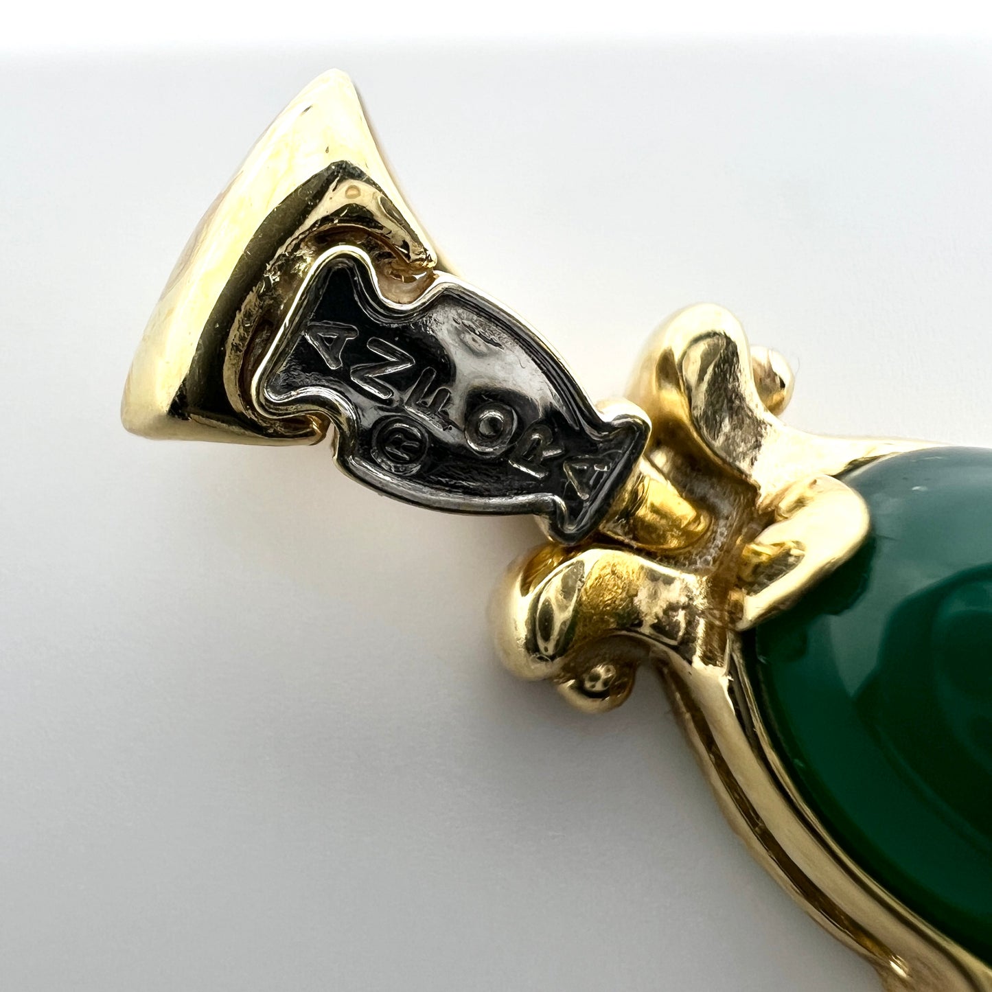 Anfora, Arezzo Italy. Vintage 18k Gold Chrysoprase Pendant.