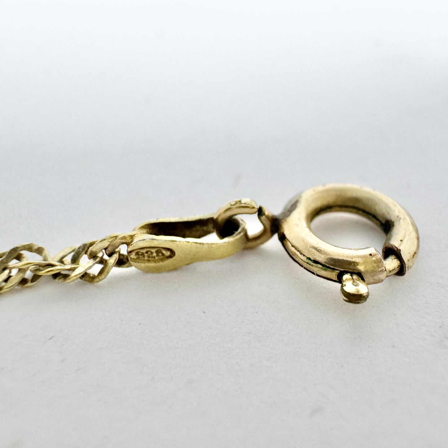 Vintage Sterling Silver Garnet Necklace.