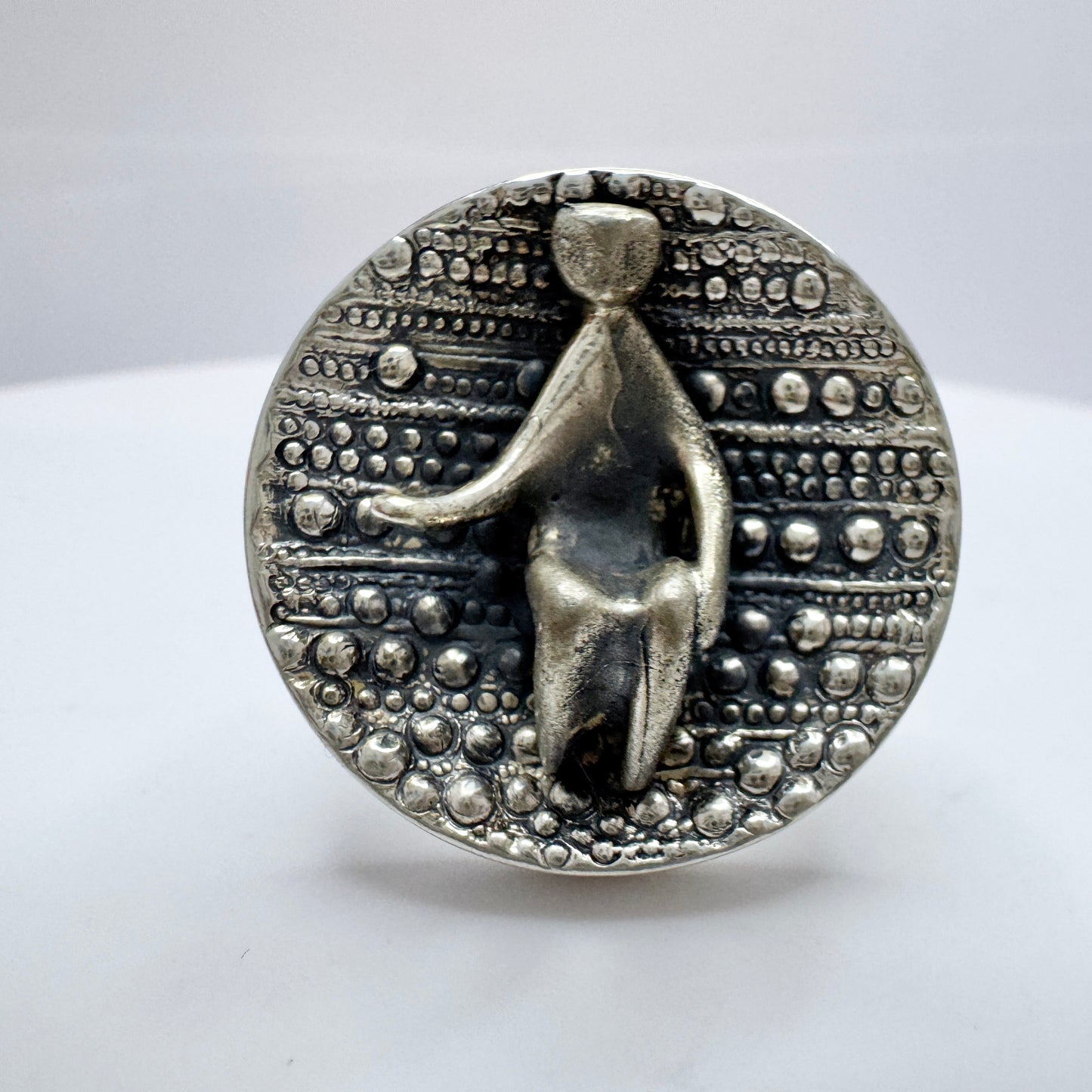 Jorma Laine for Kultateollisuus, Finland 1972. Bold Vintage Silver Ring.