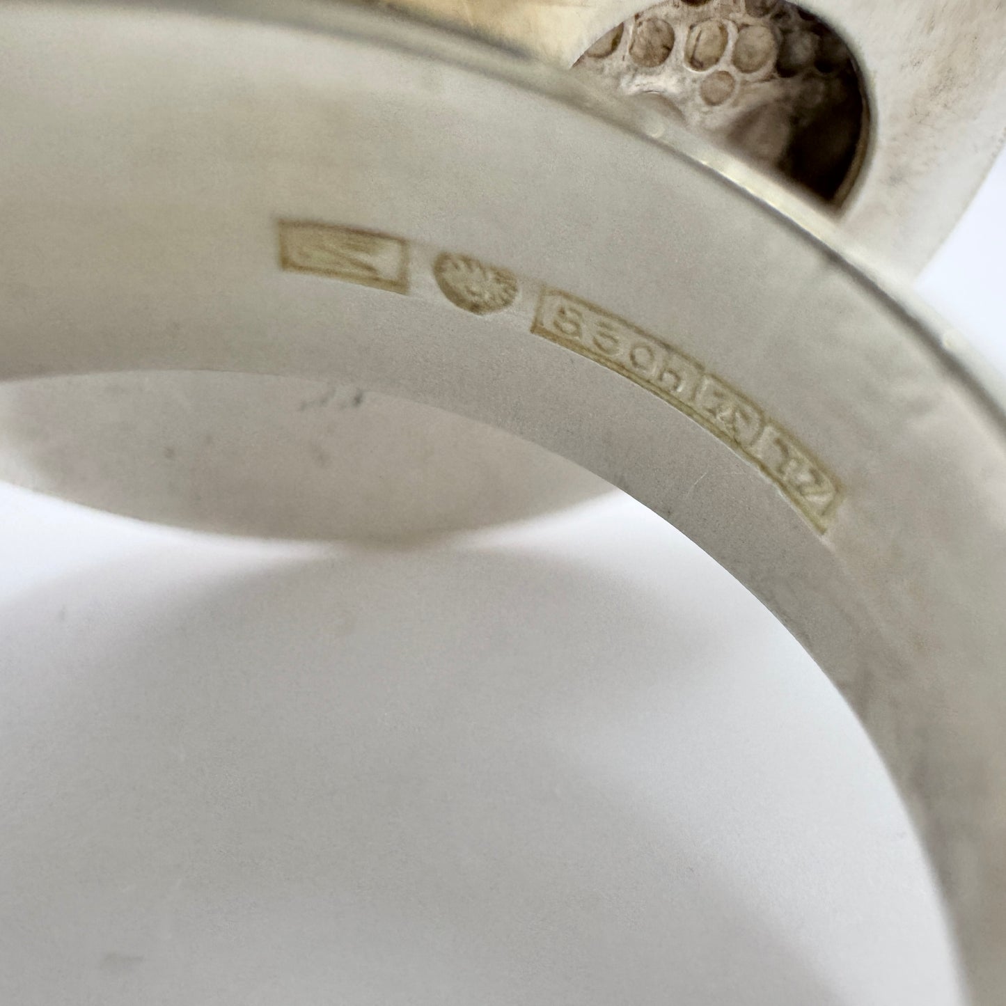 Jorma Laine for Kultateollisuus, Finland 1972. Bold Vintage Silver Ring.